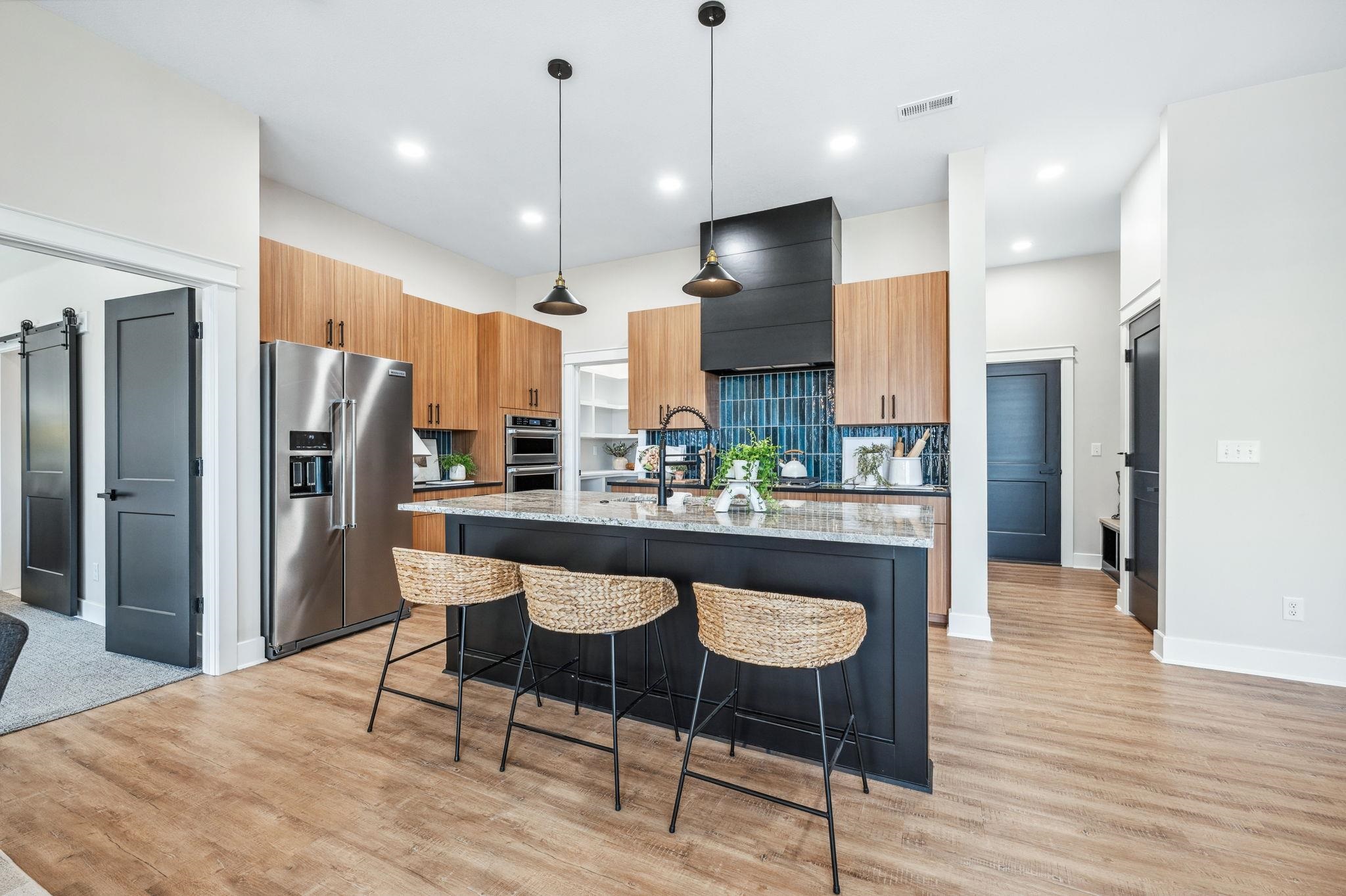 property viewer photo 7
