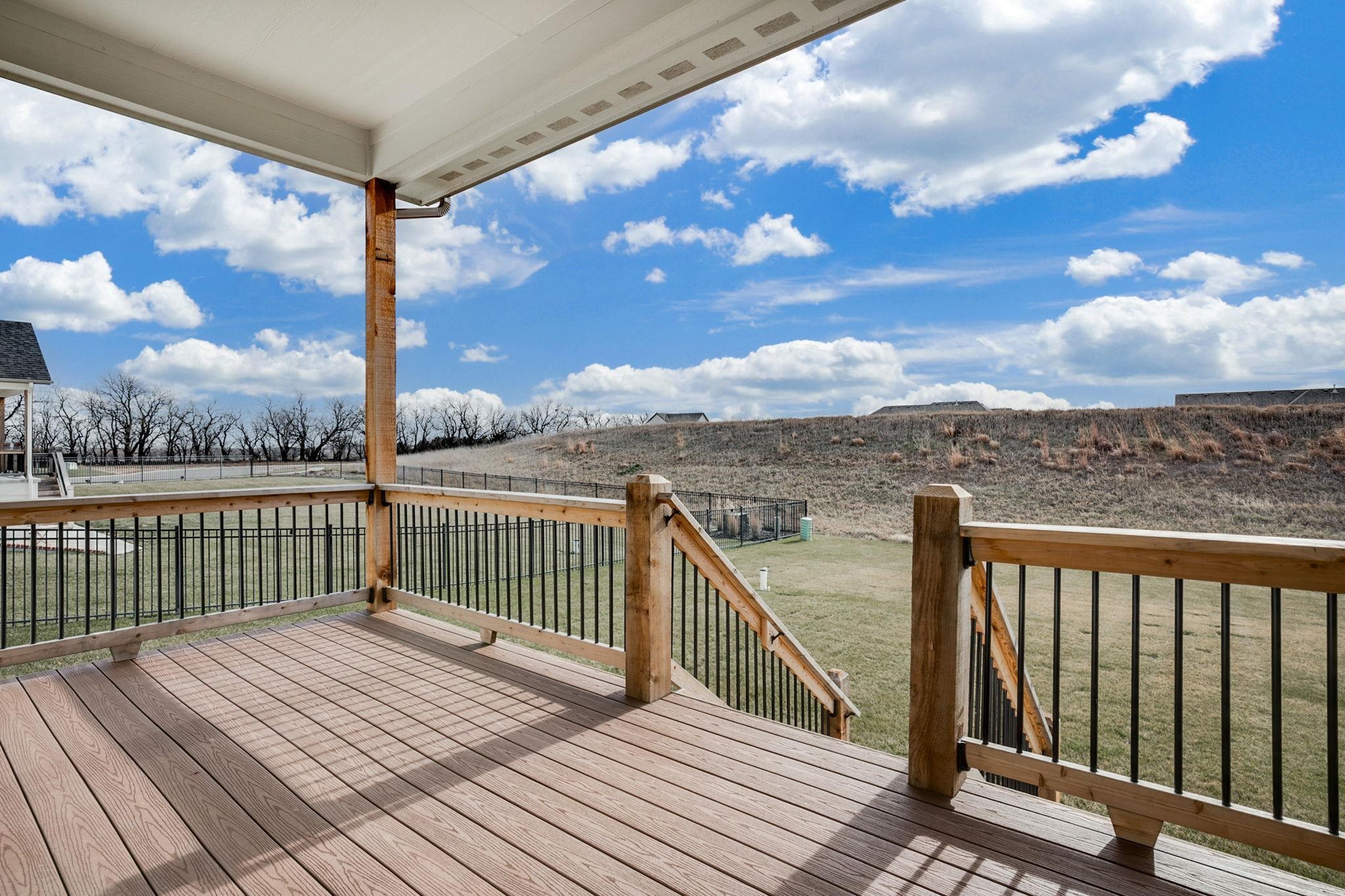 main property photo 31