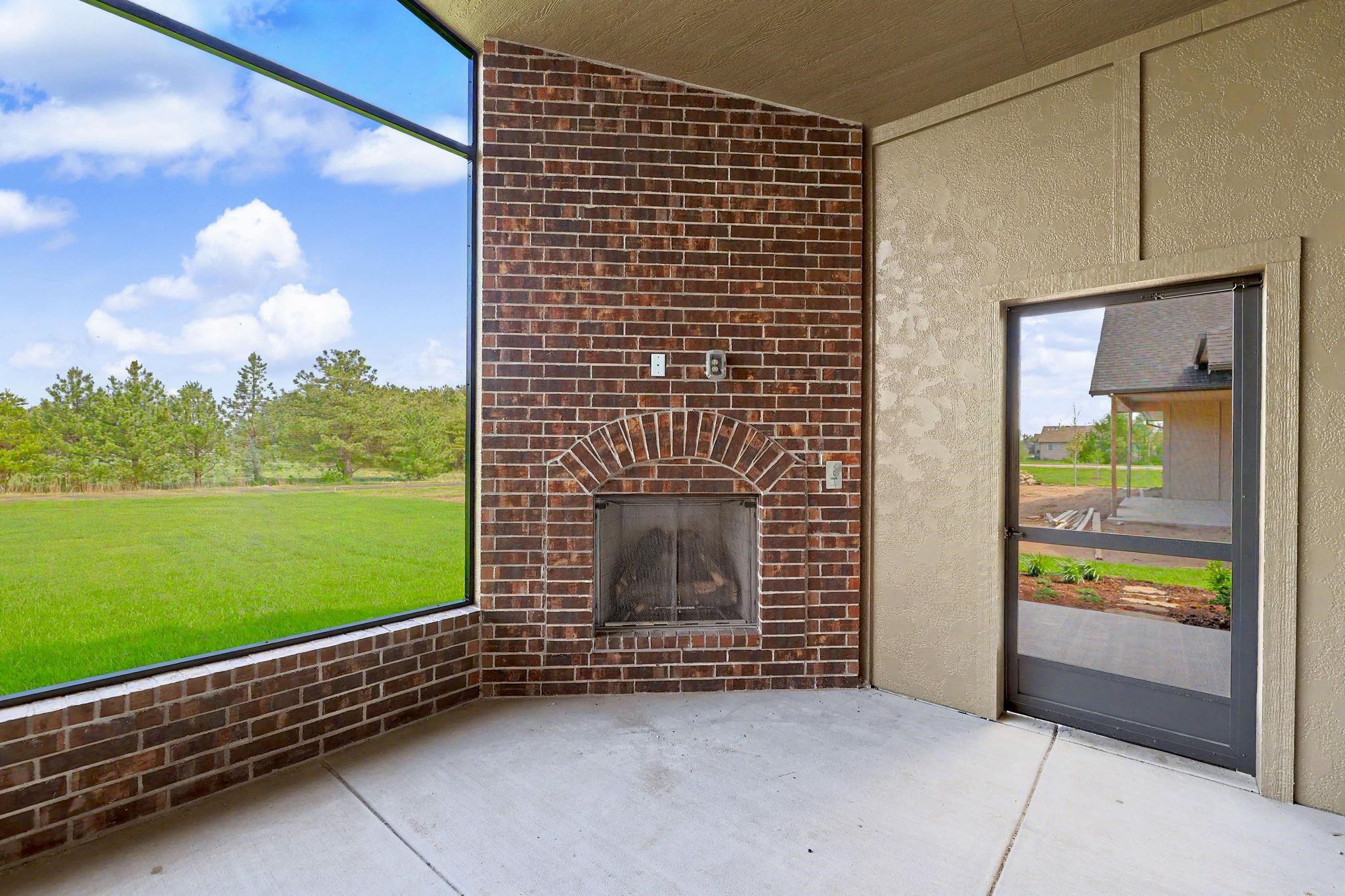 main property photo 32