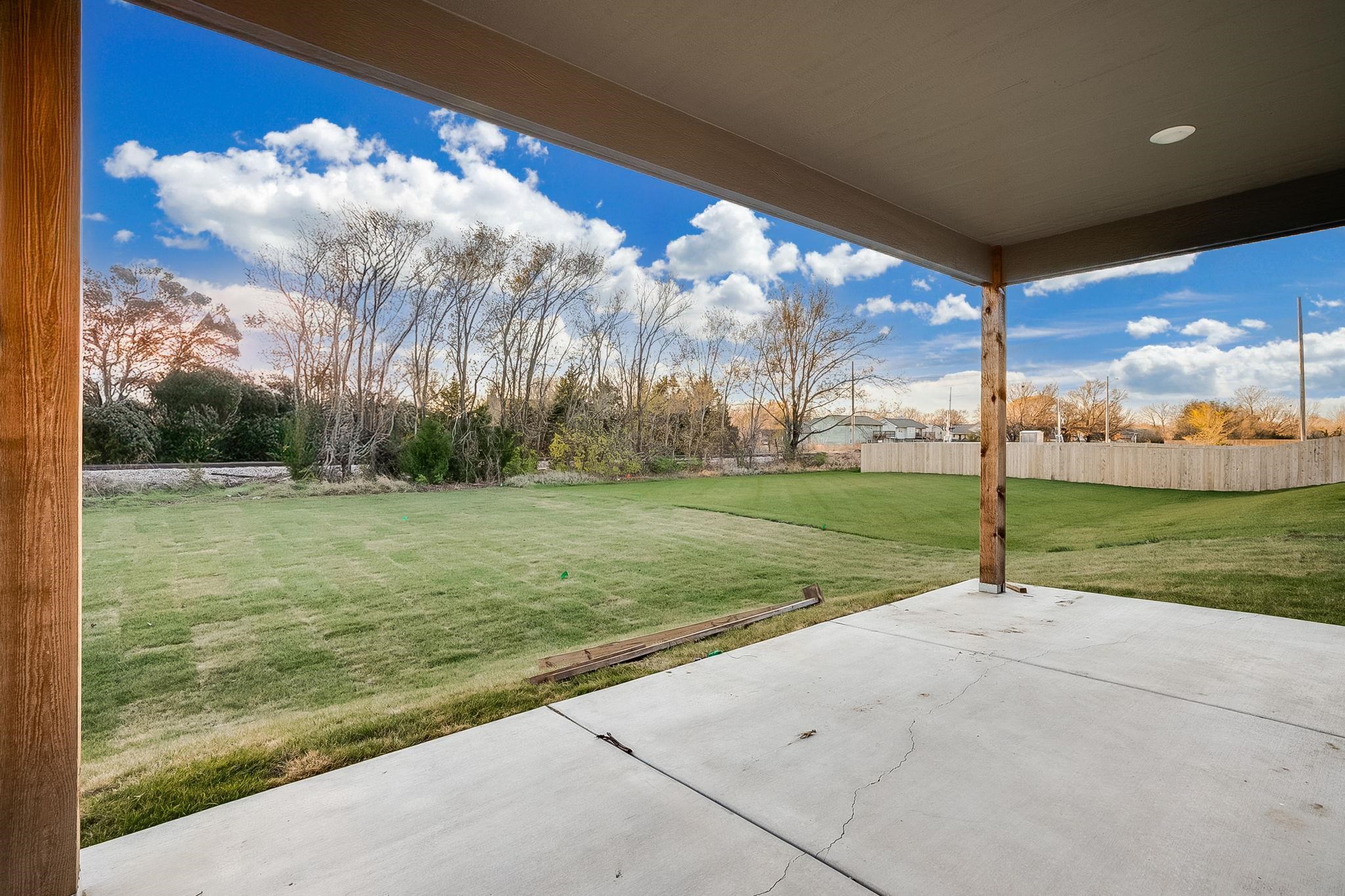 main property photo 18