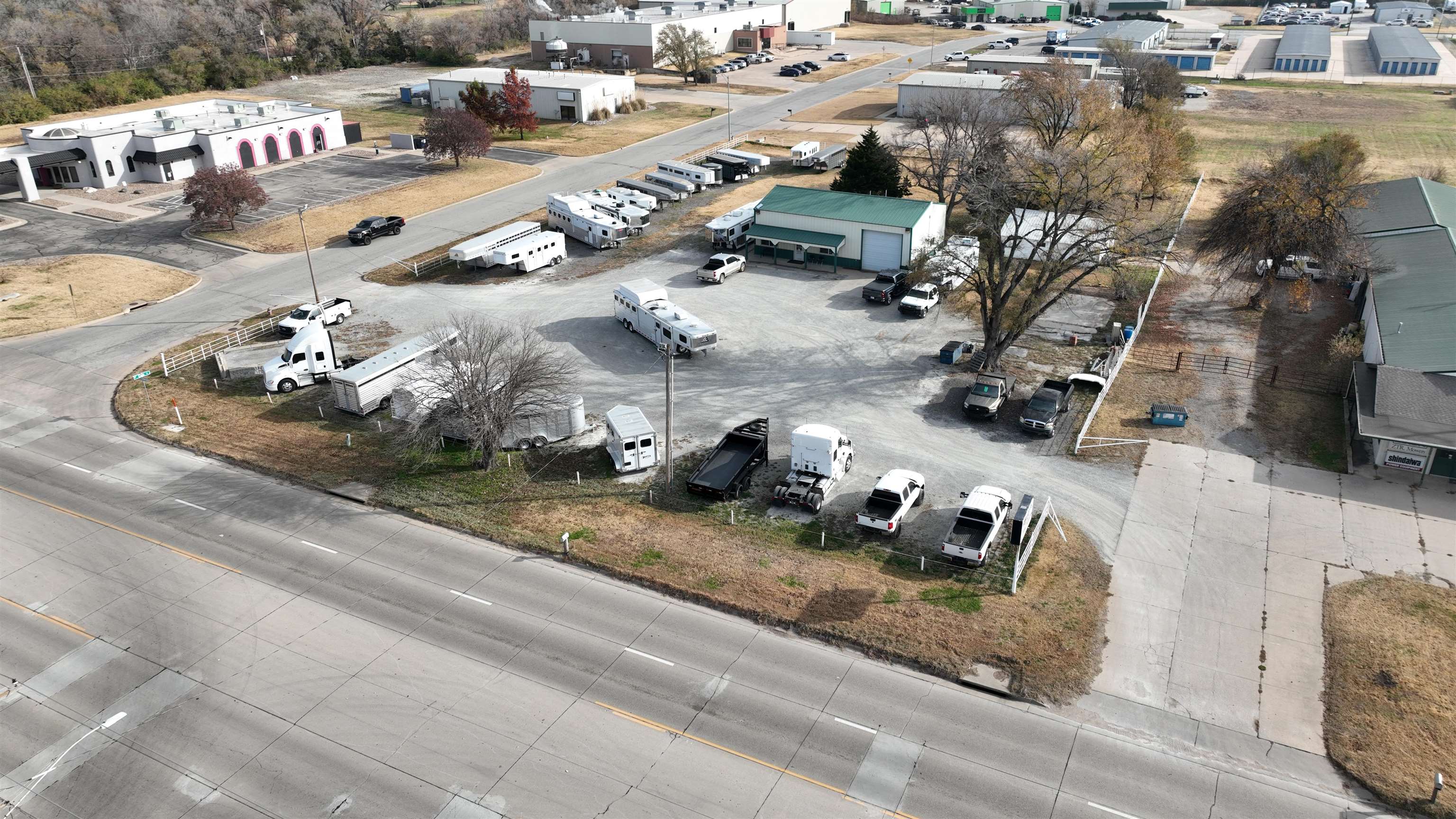main property photo 15