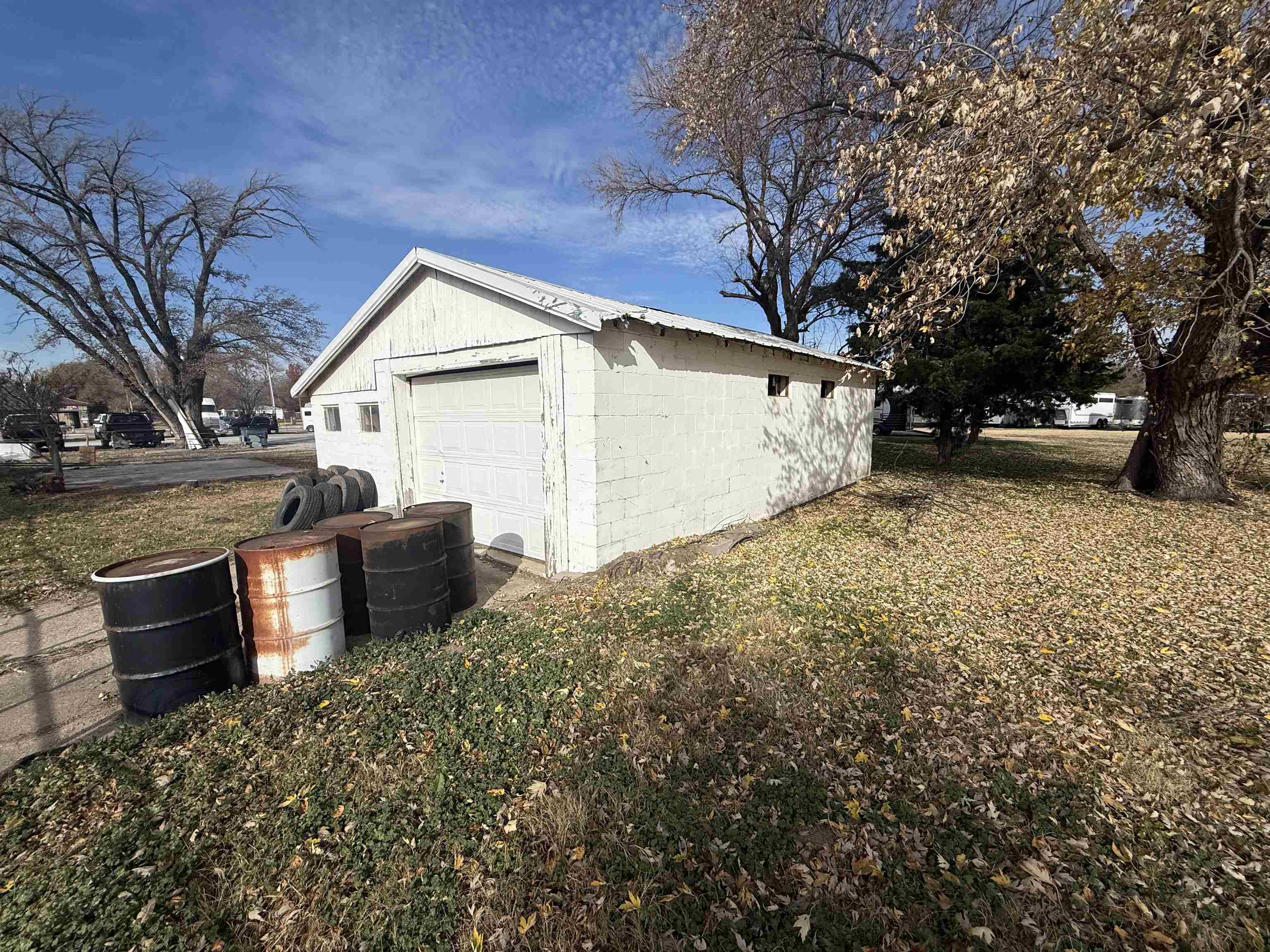 main property photo 18