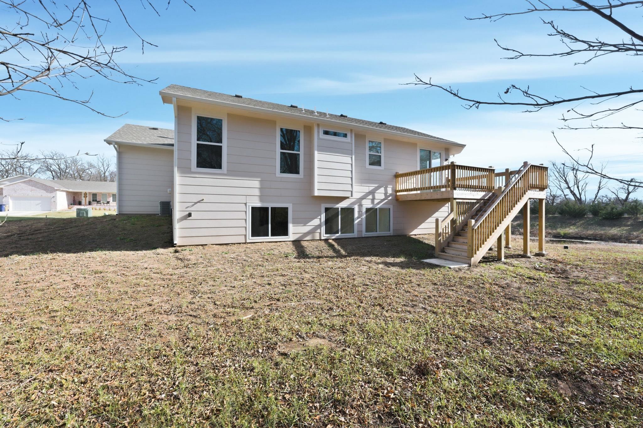 main property photo 24