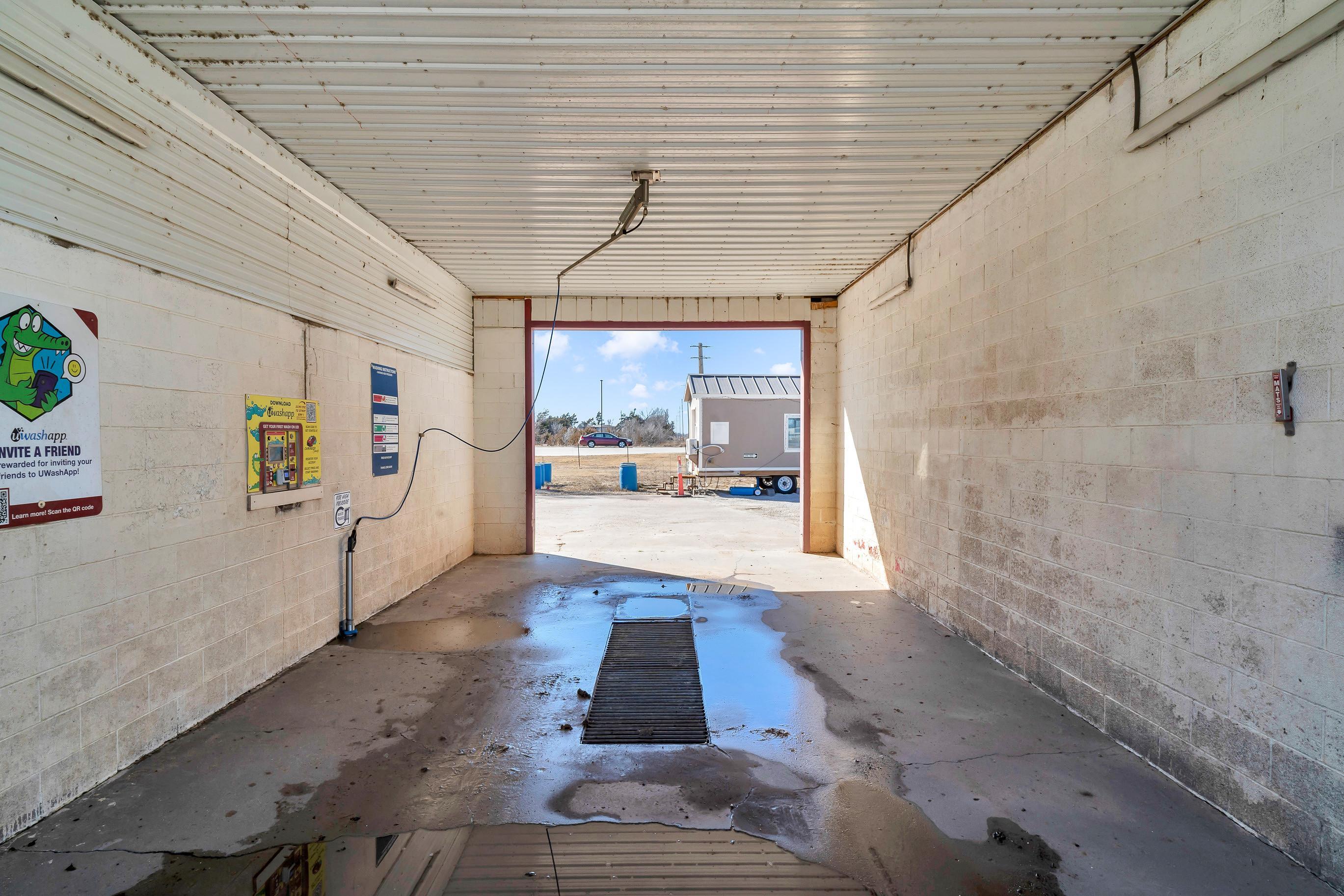 main property photo 12