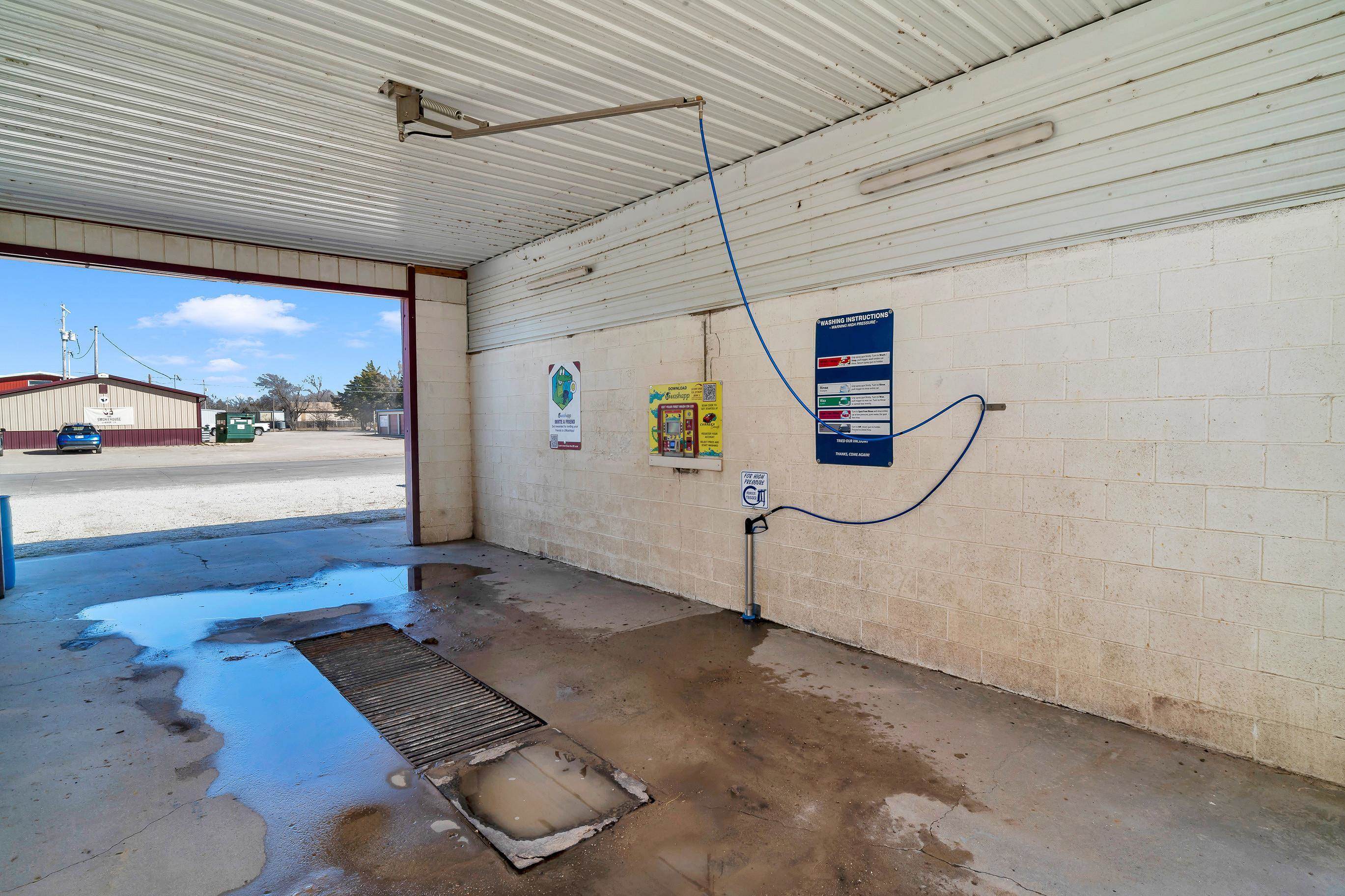 main property photo 14