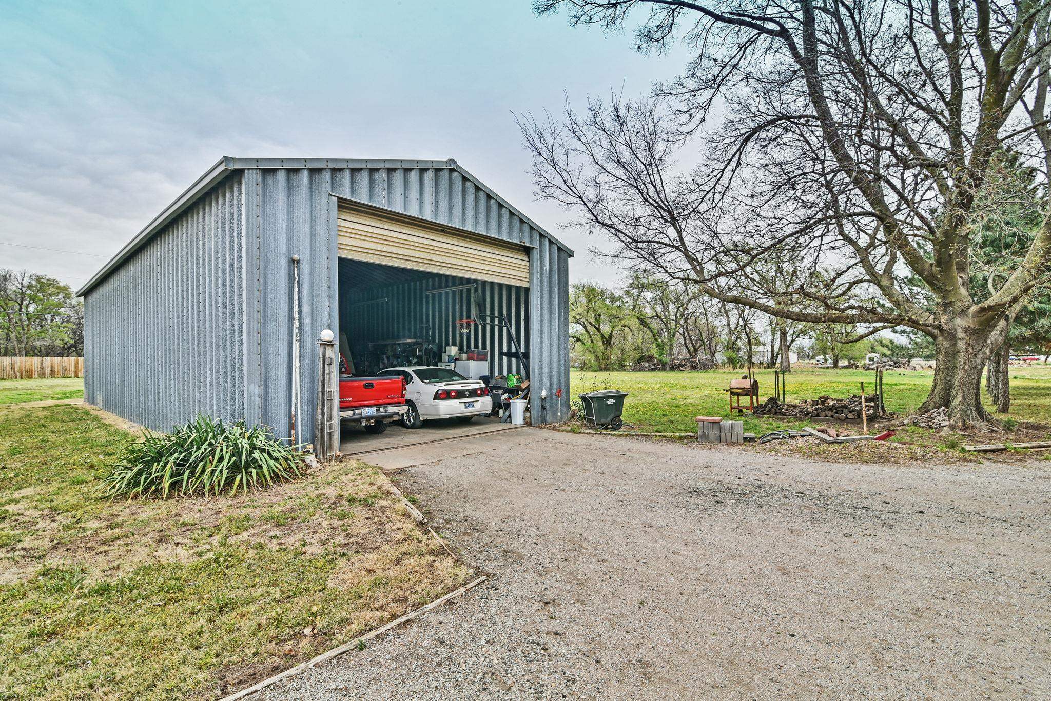 main property photo 18