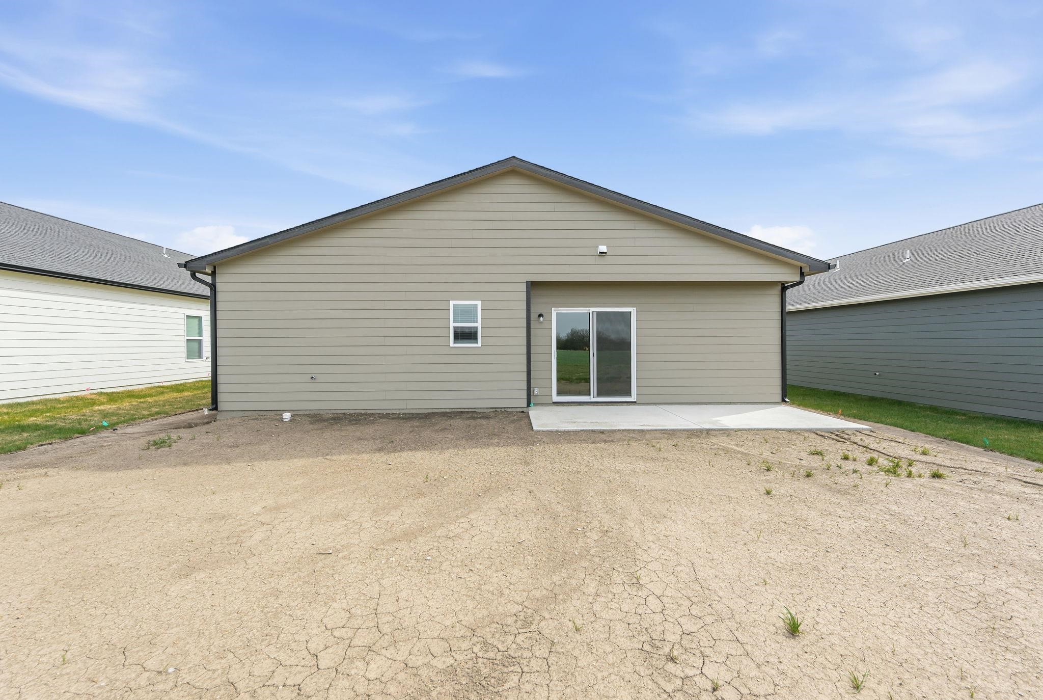 main property photo 24