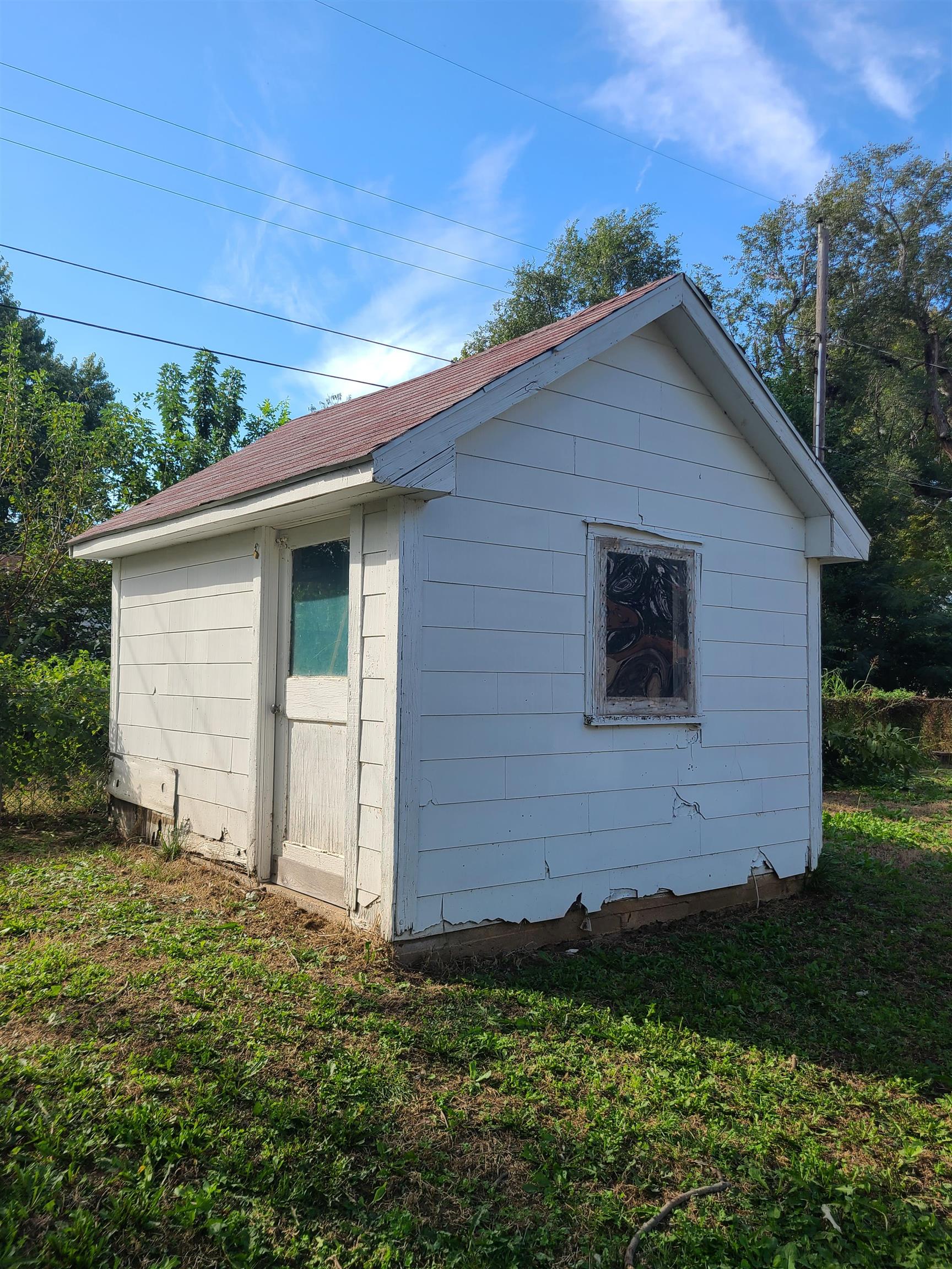 main property photo 34