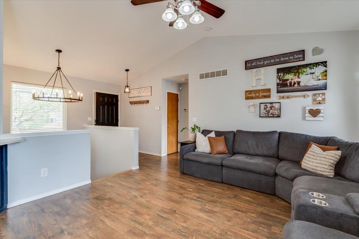 property viewer photo 11
