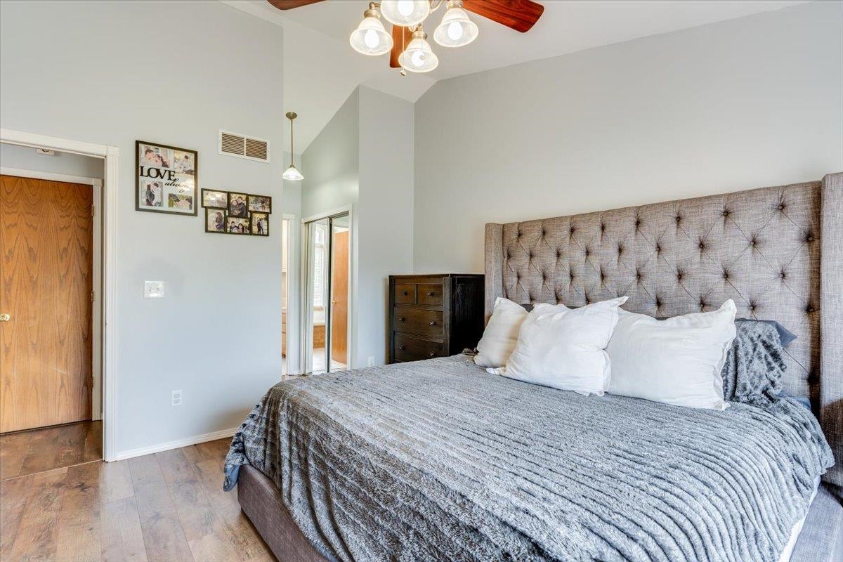 property viewer photo 16