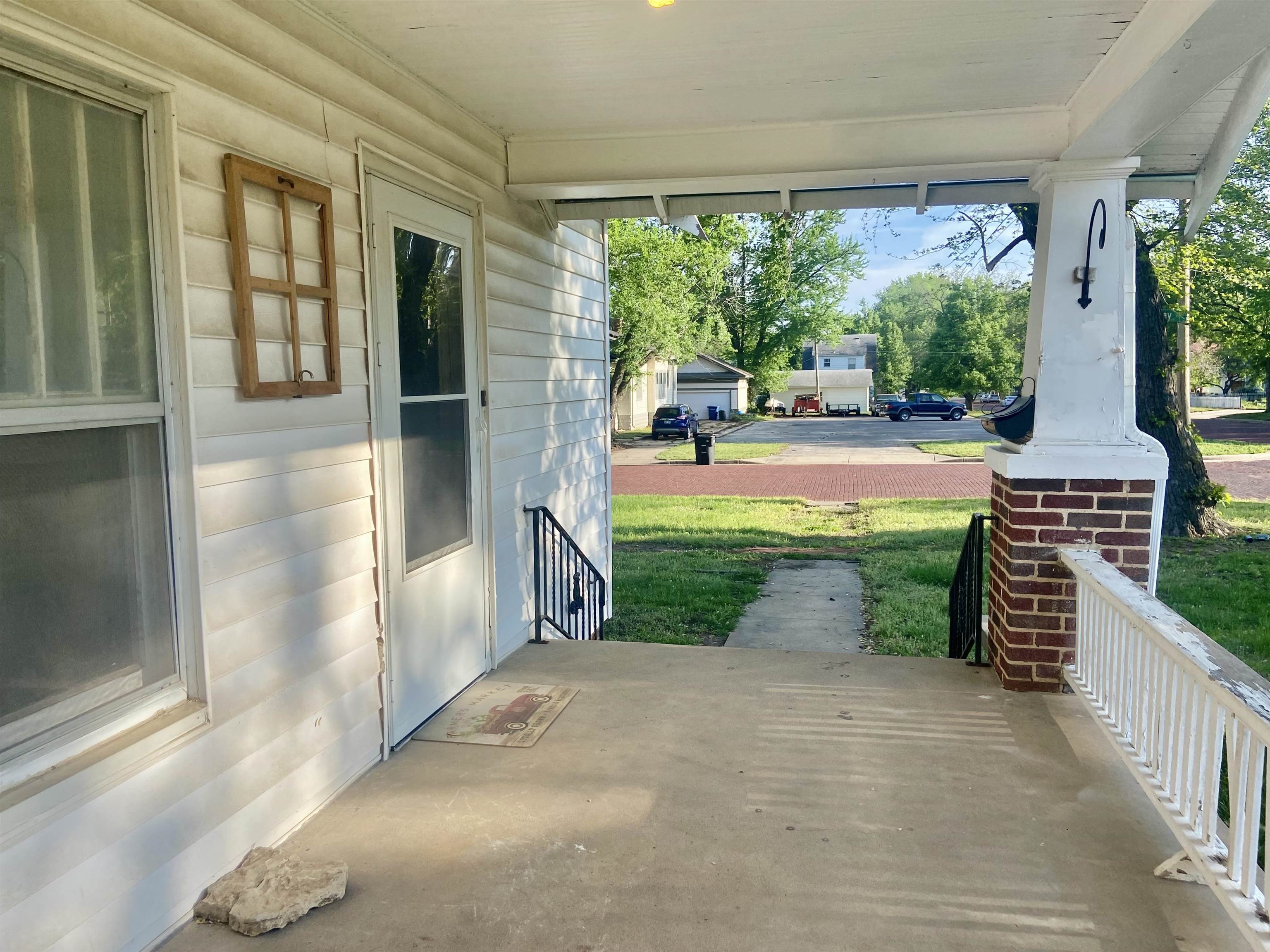 main property photo 26