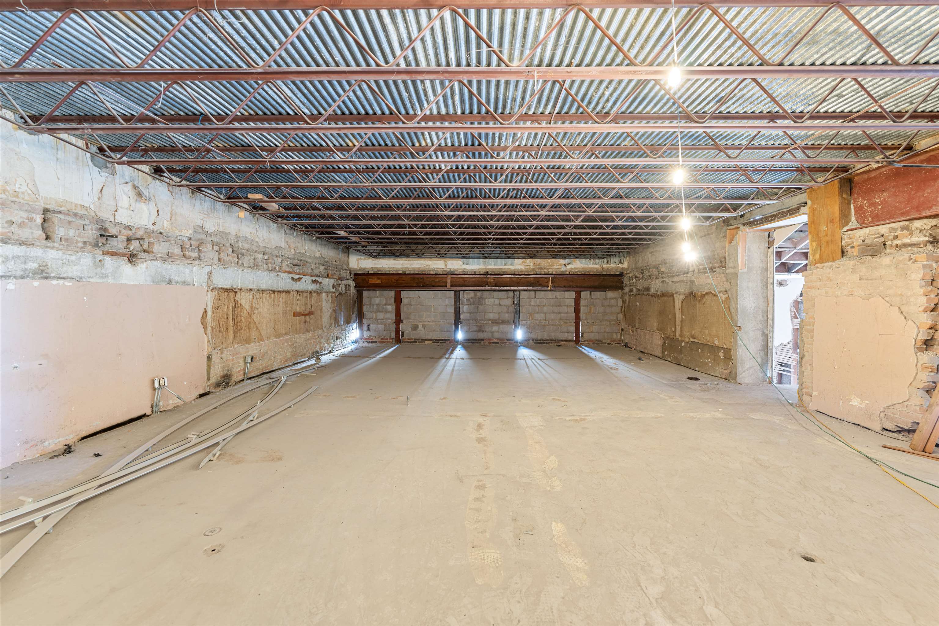 main property photo 19
