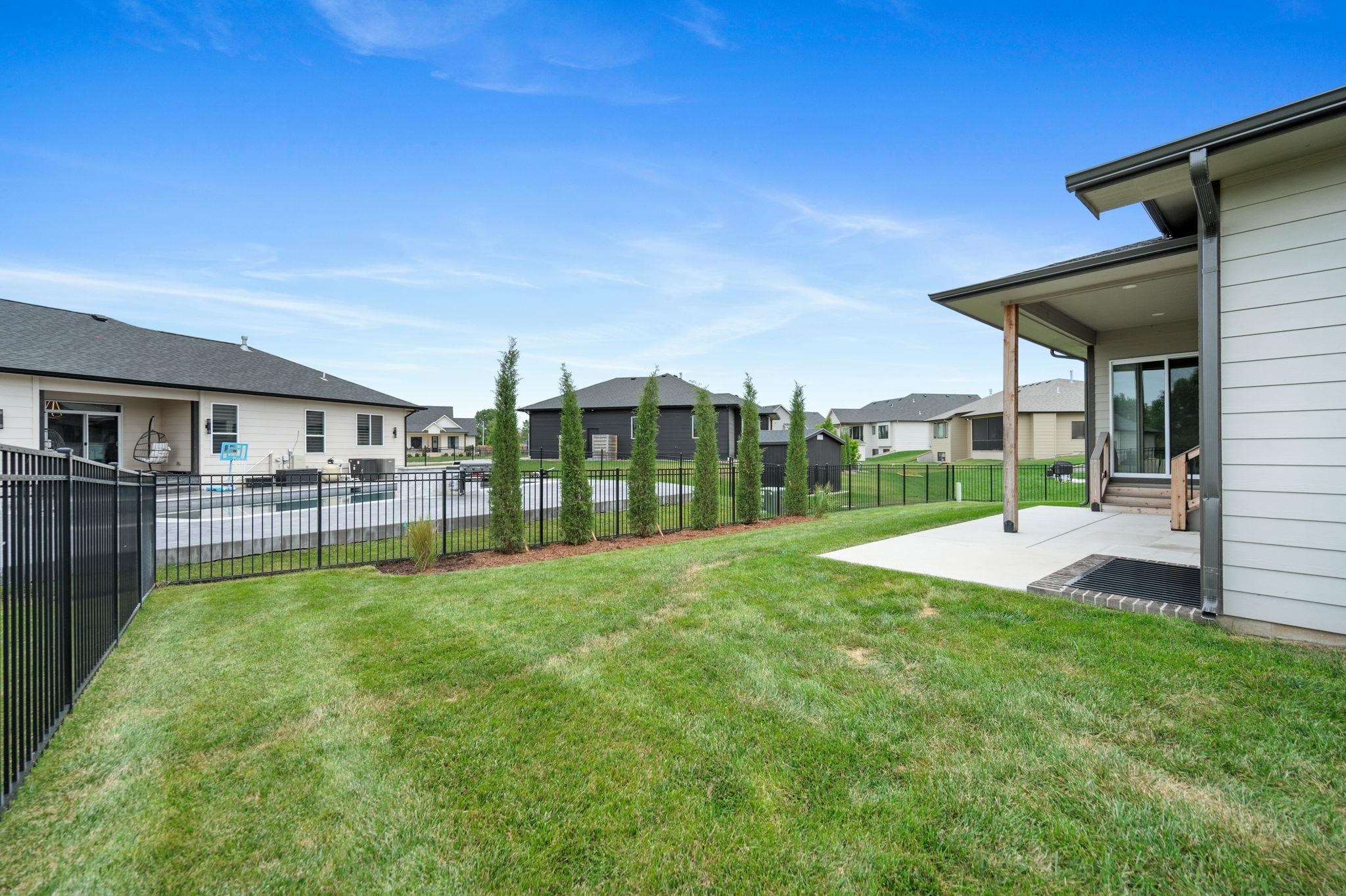 main property photo 30