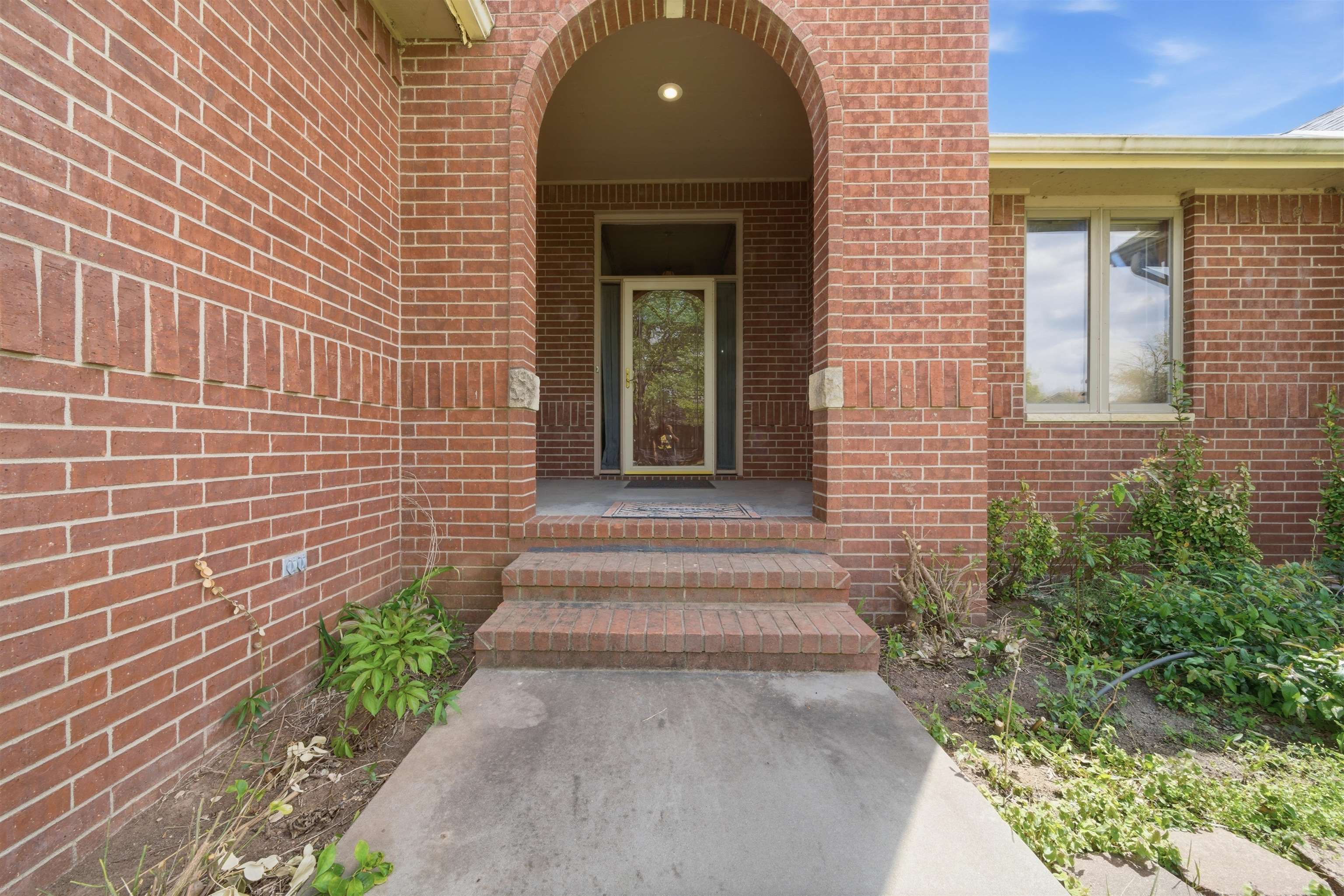 main property photo 7