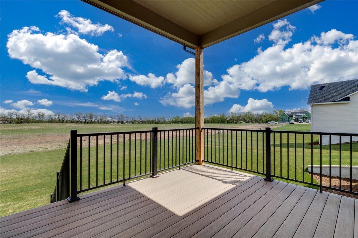 main property photo 29