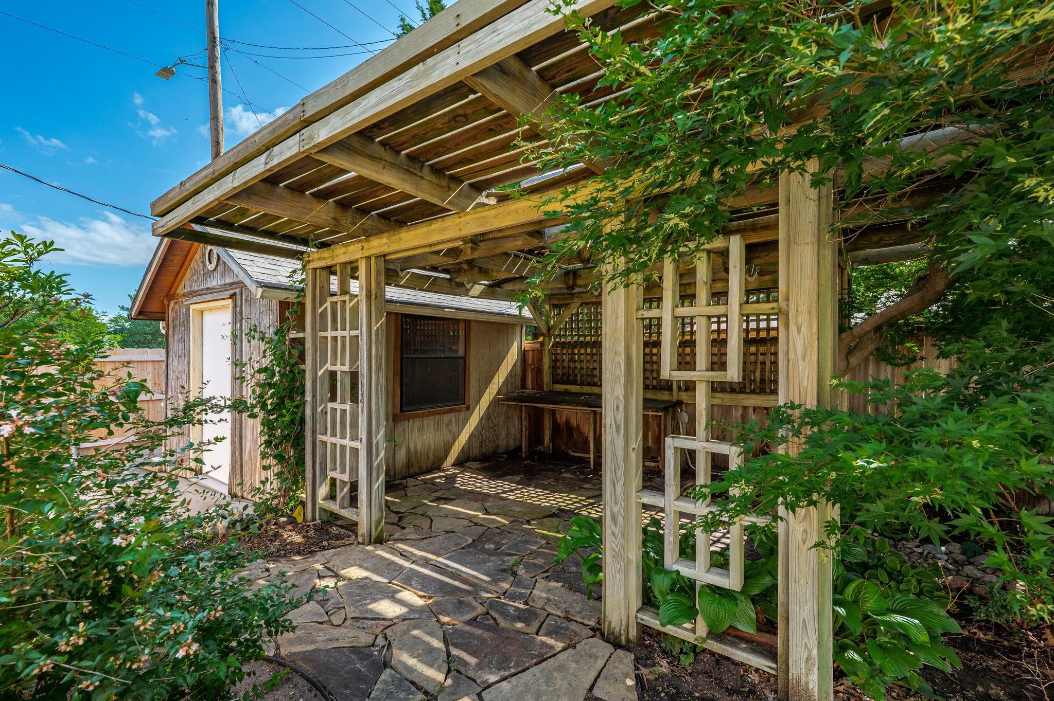 main property photo 29