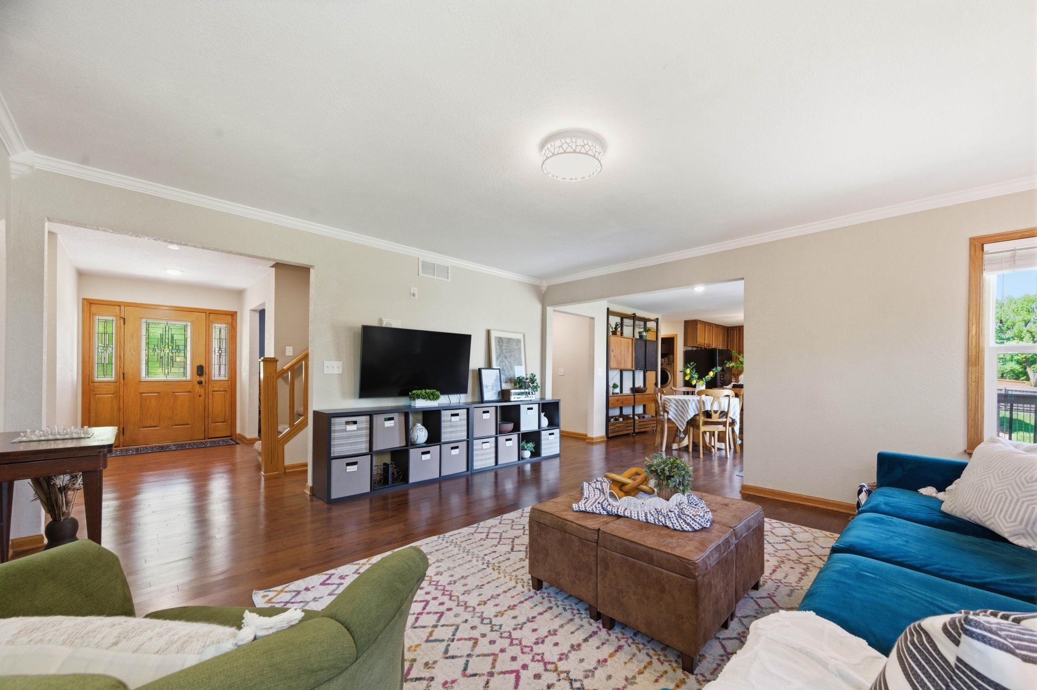 main property photo 4