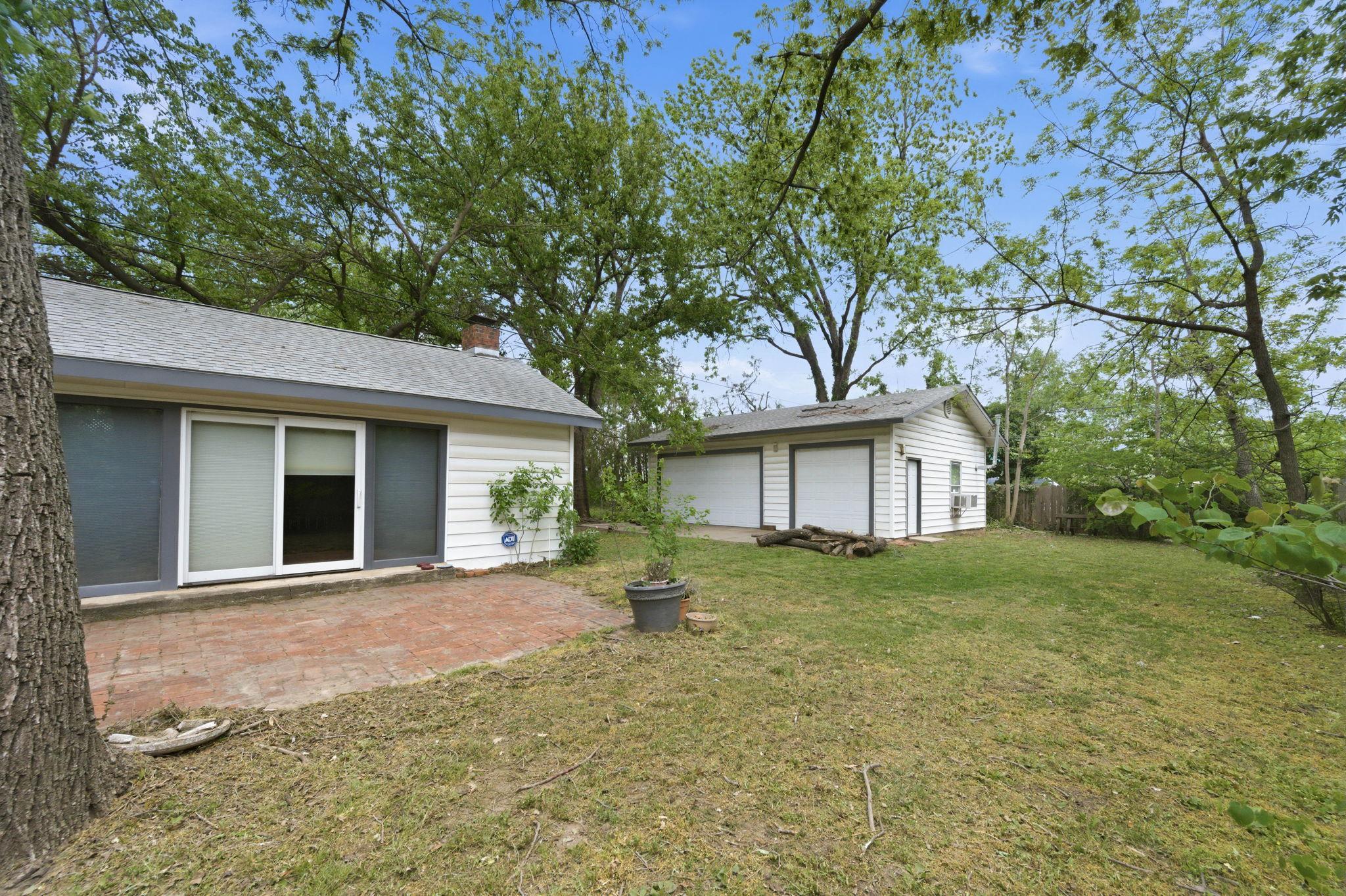main property photo 26
