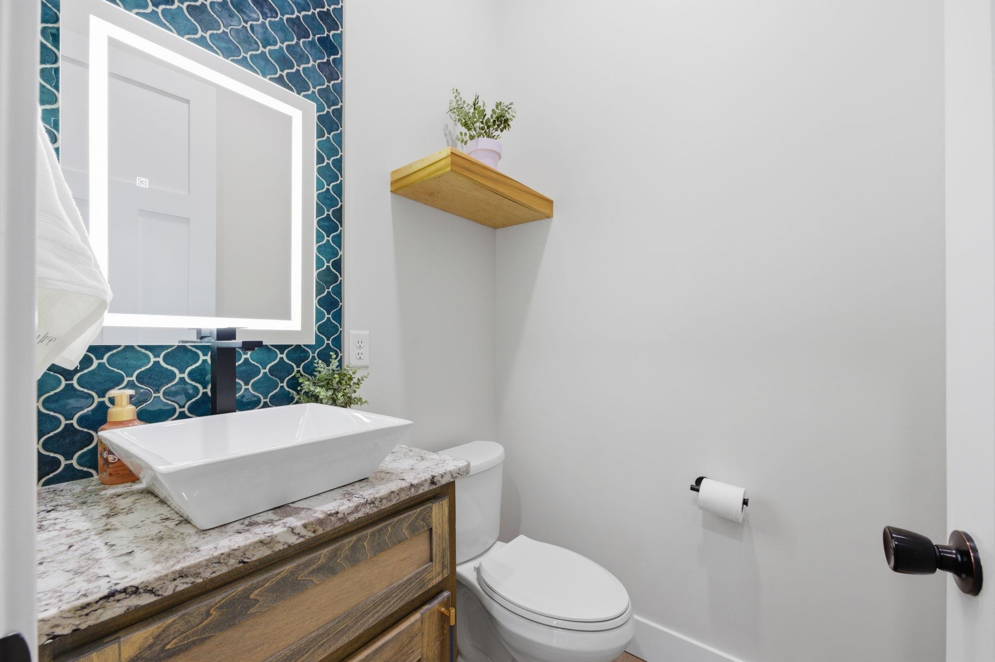 main property photo 17