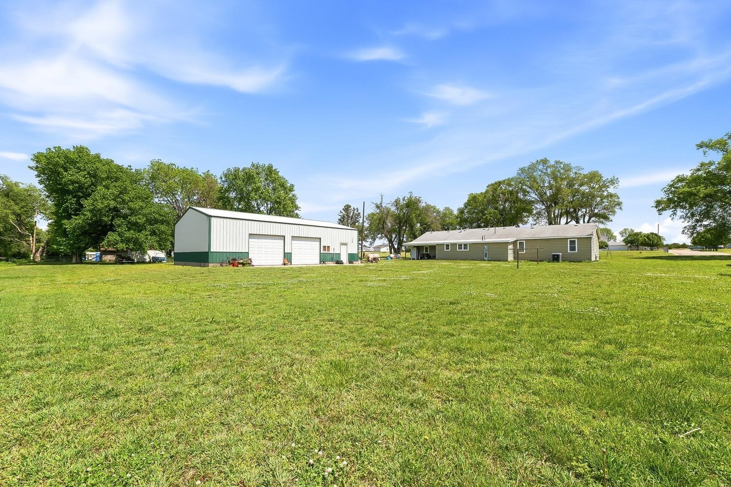 main property photo 25