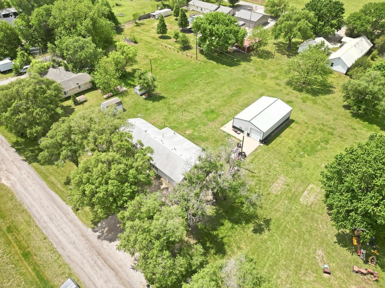 main property photo 32