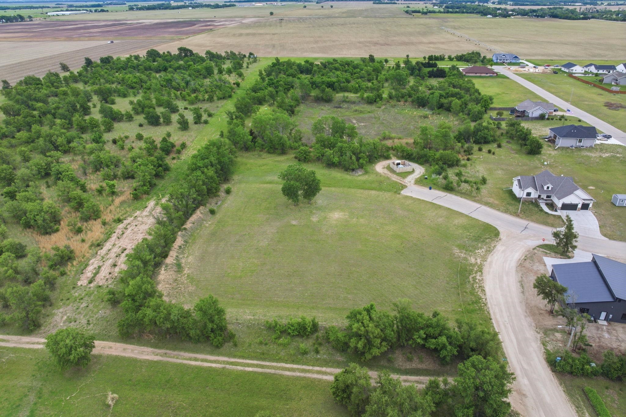 main property photo 4