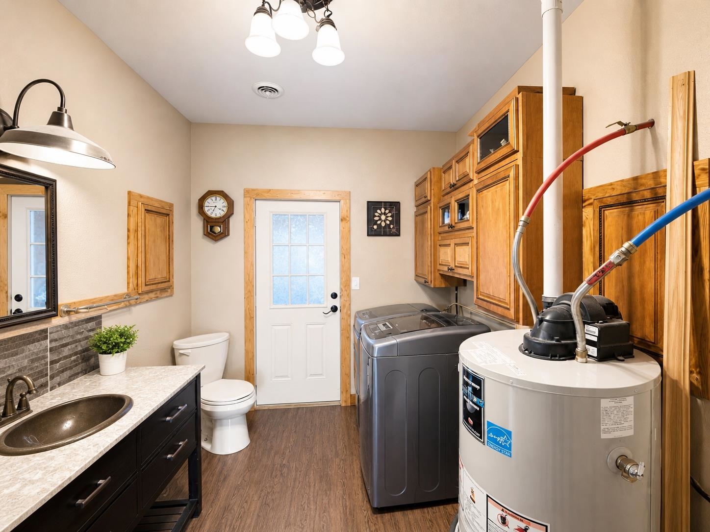 main property photo 14