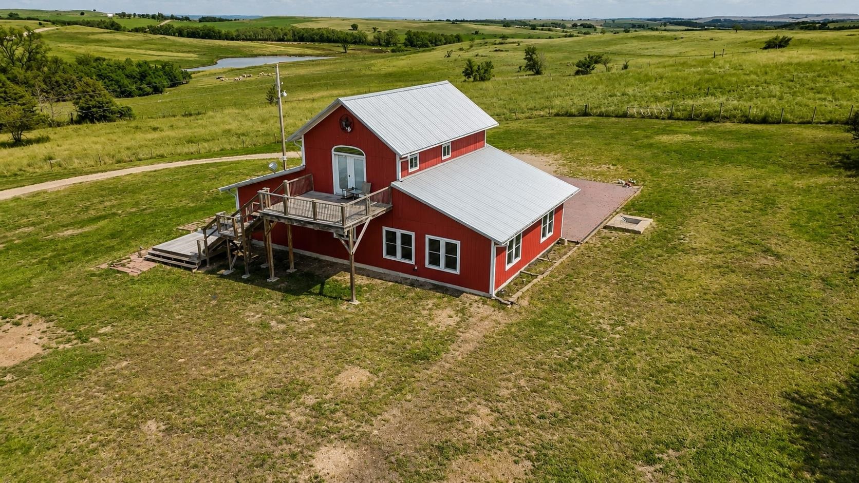 main property photo 4
