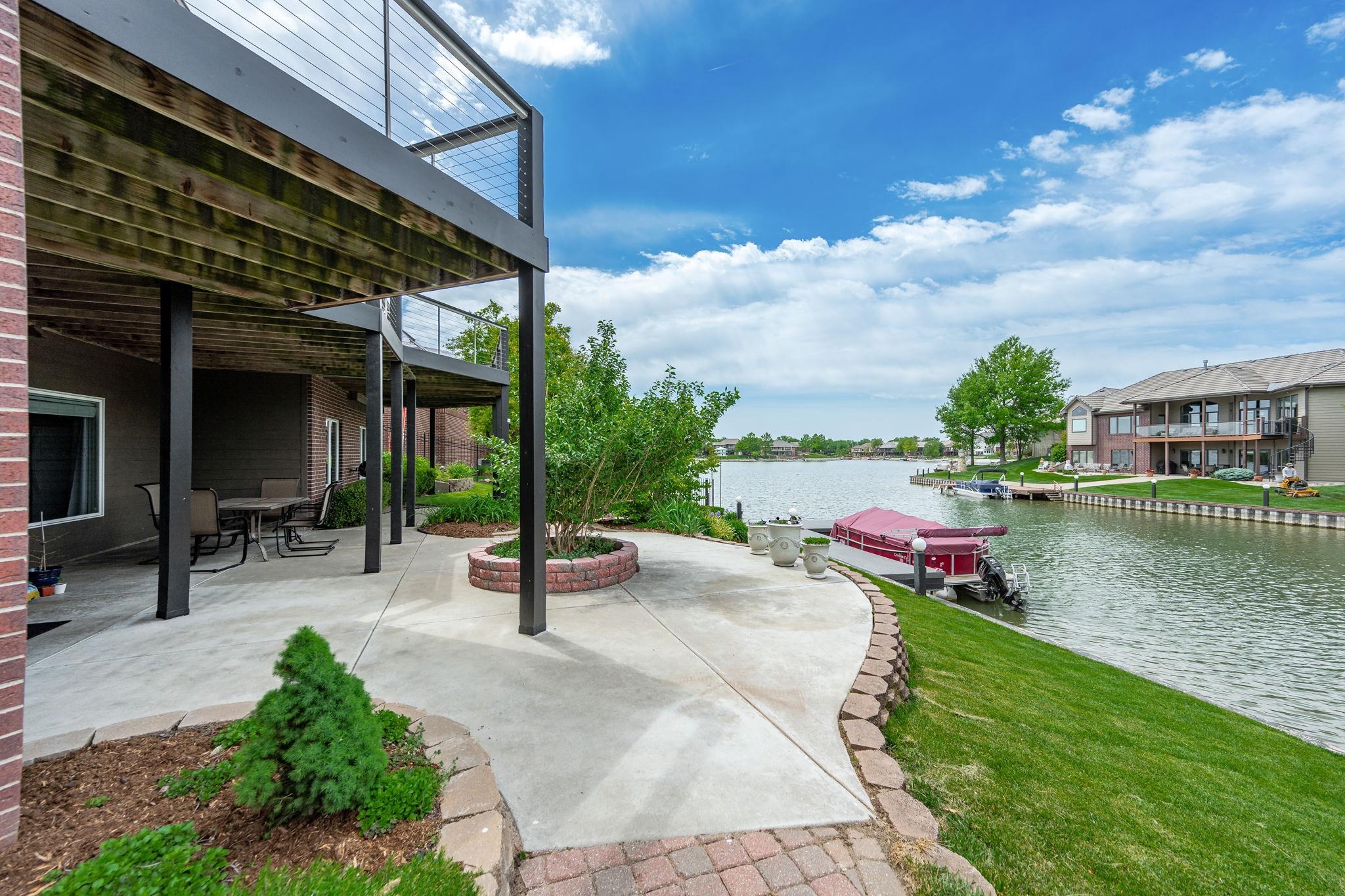 main property photo 29
