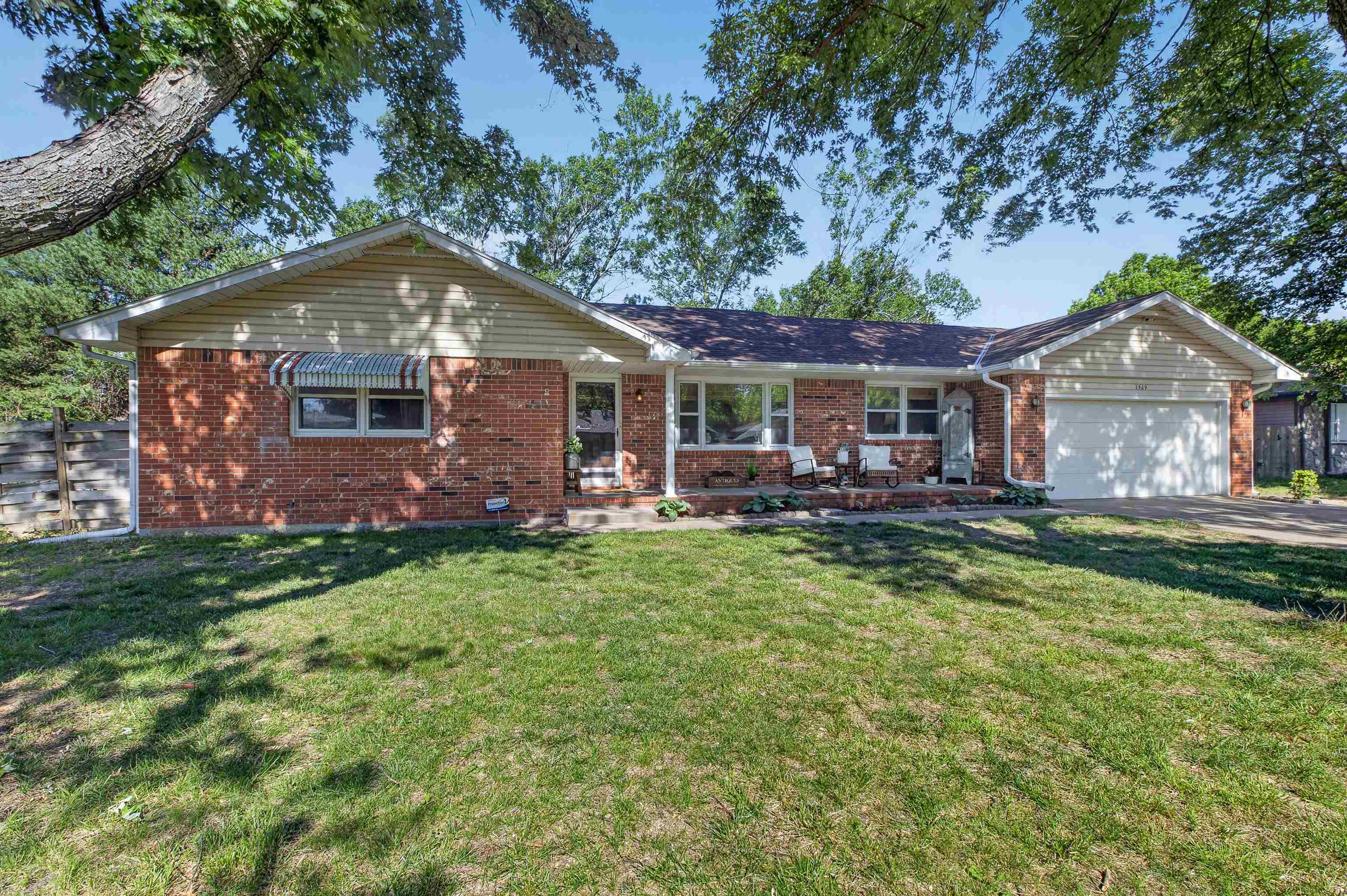 property viewer photo 1