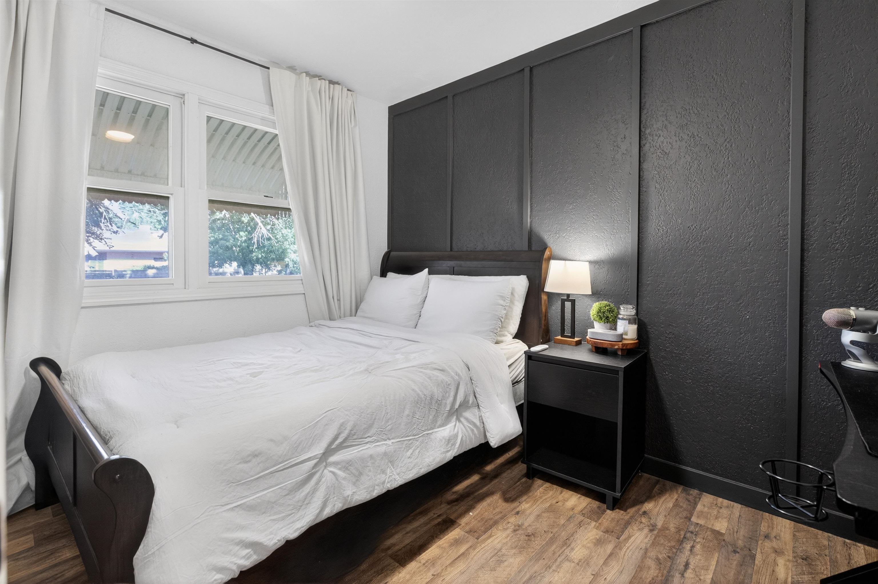 property viewer photo 25