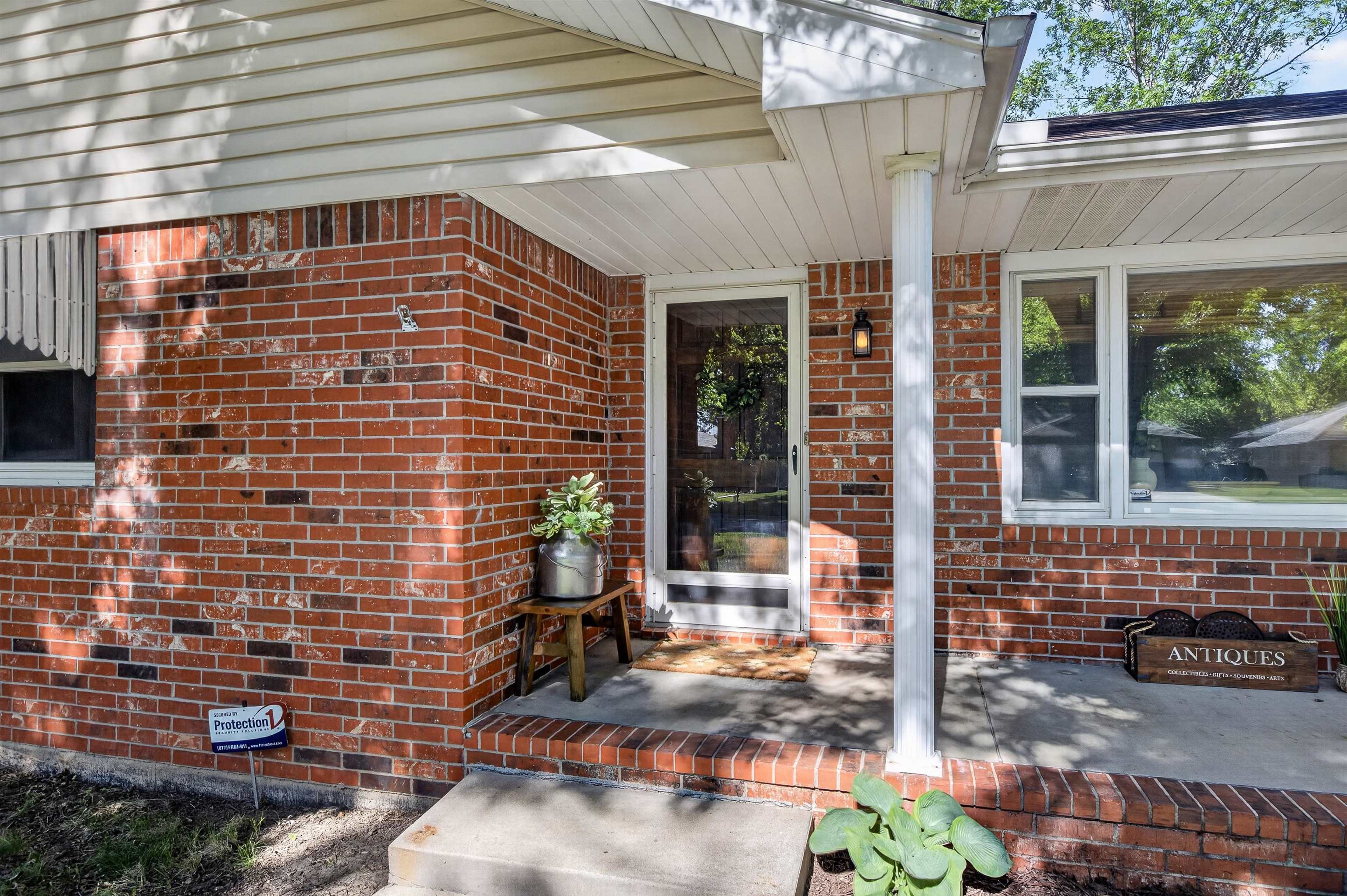 property viewer photo 3