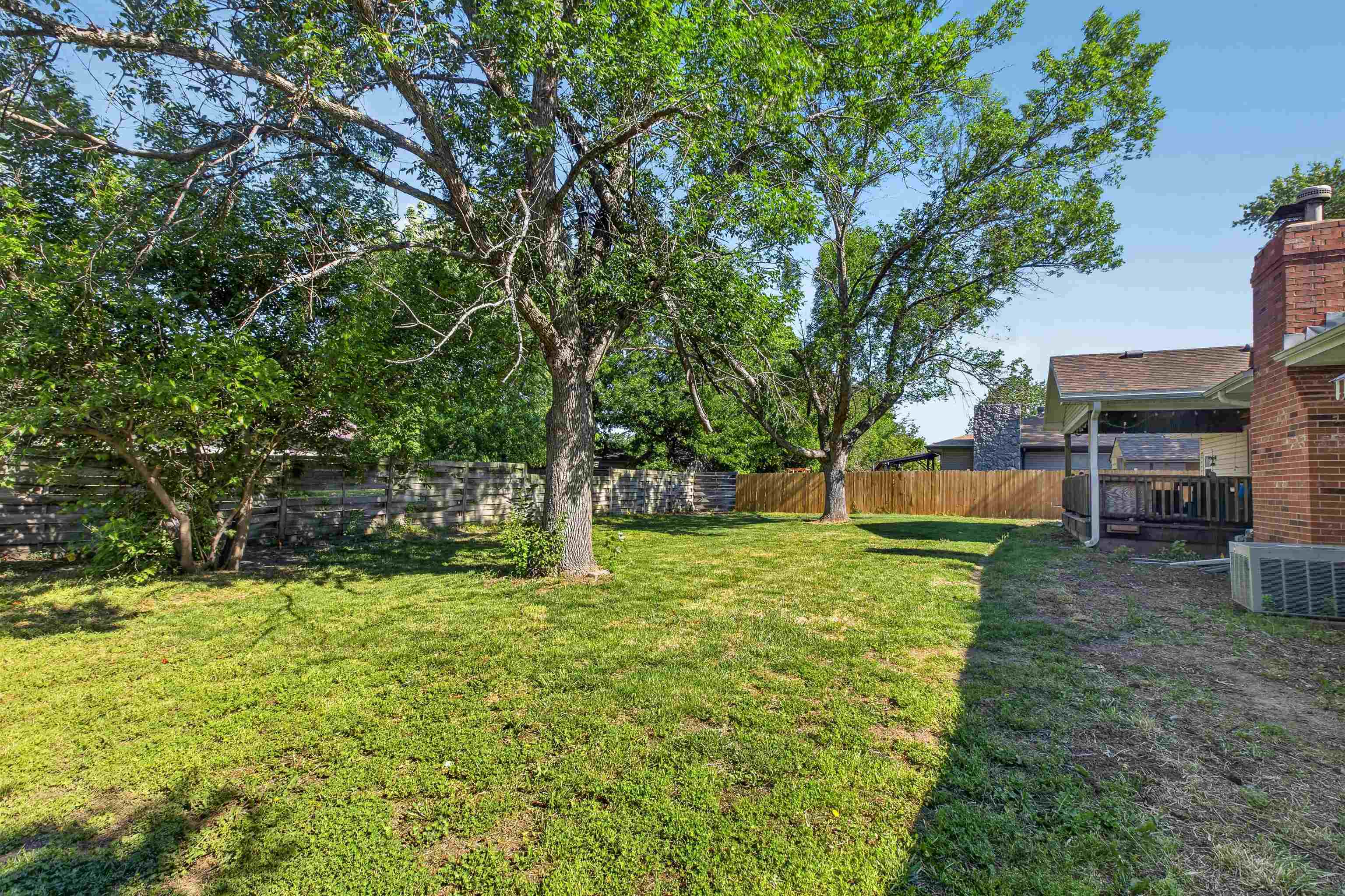 property viewer photo 35