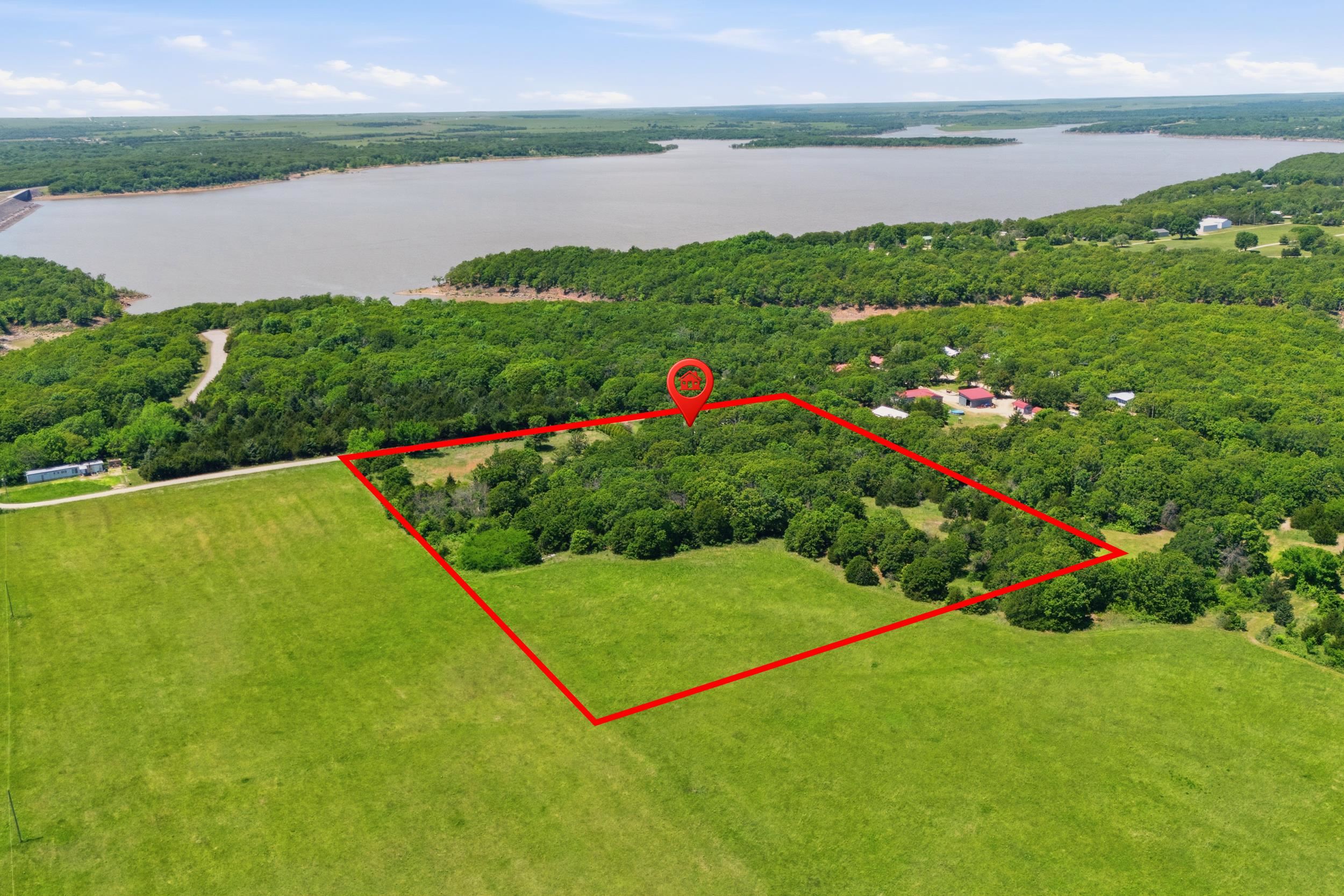 main property photo 11