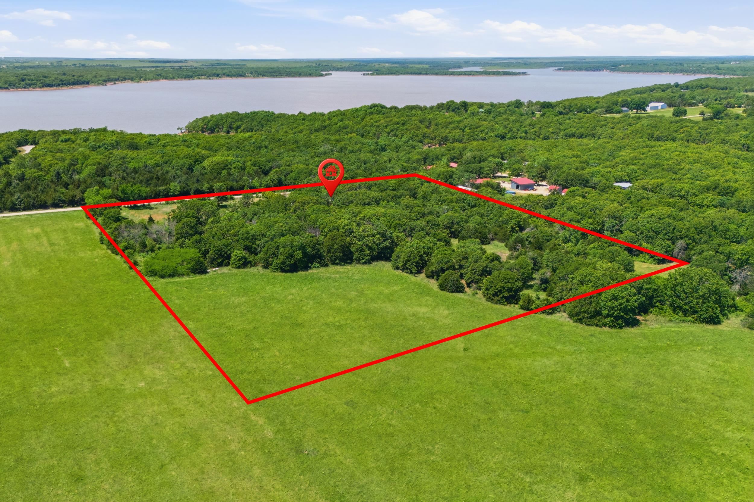 main property photo 13