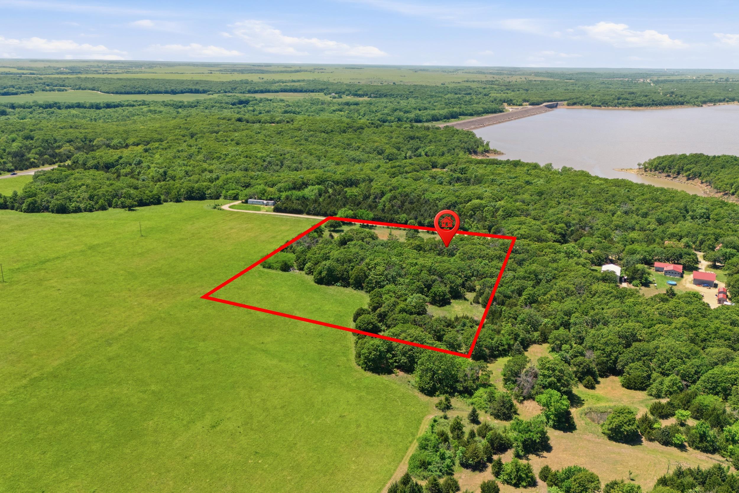 main property photo 15
