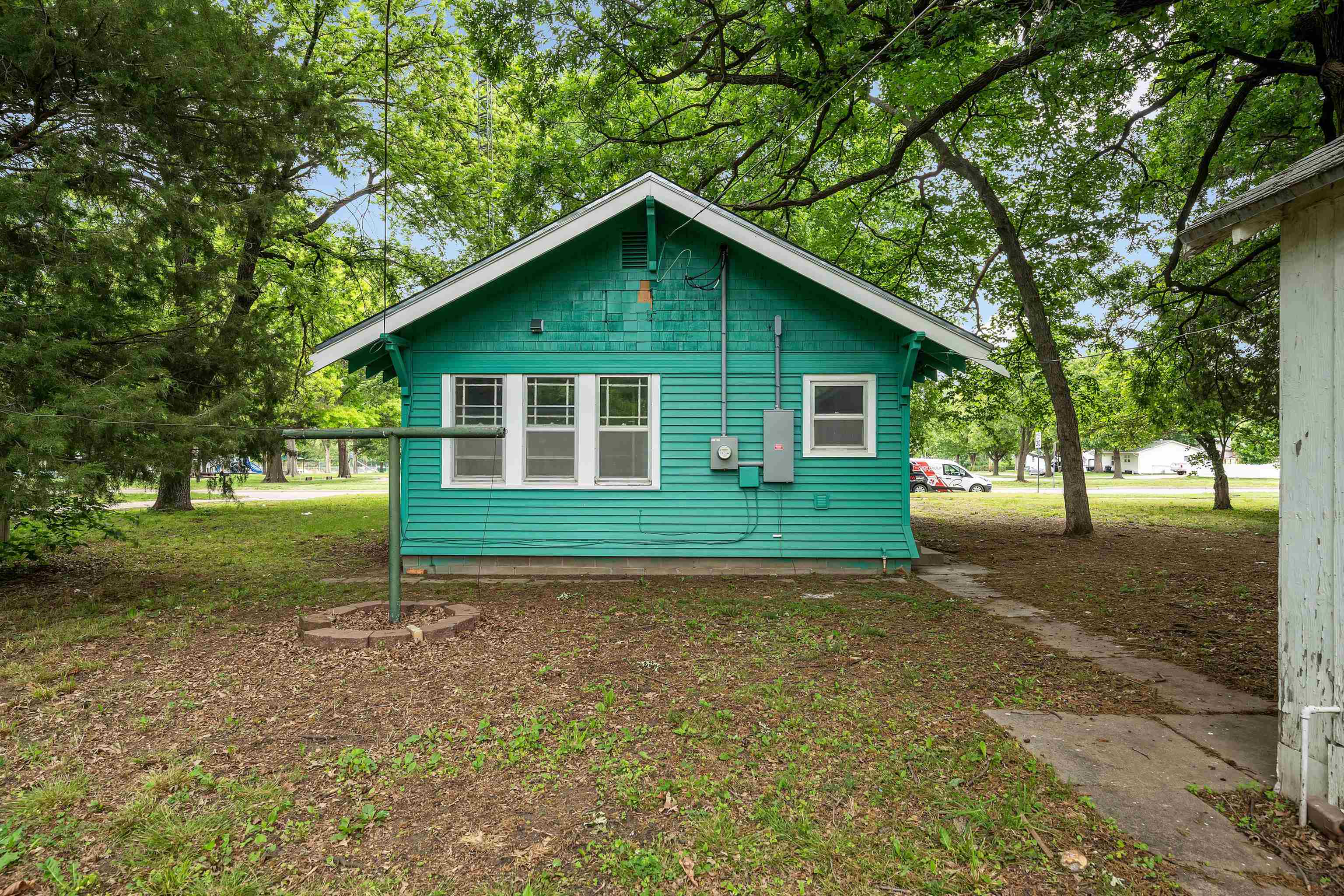 main property photo 27
