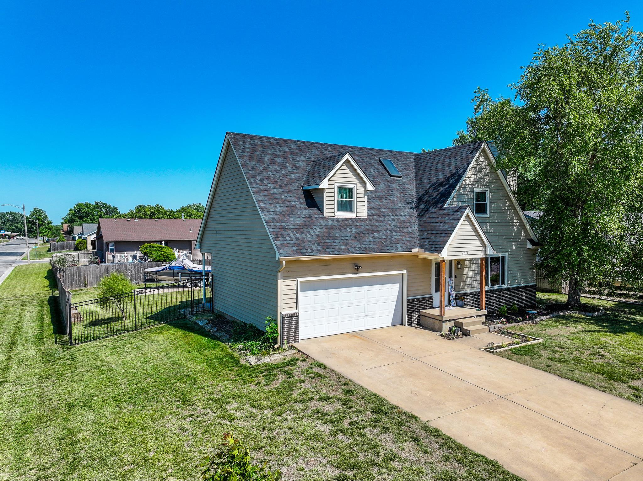 main property photo 1