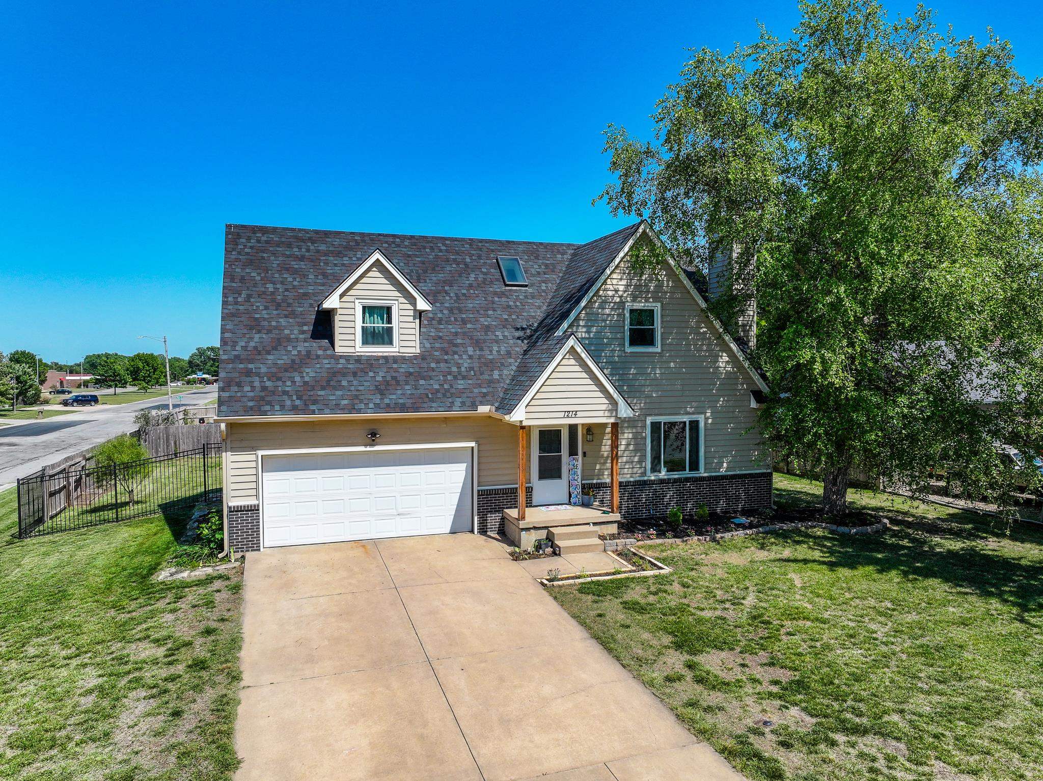 main property photo 35