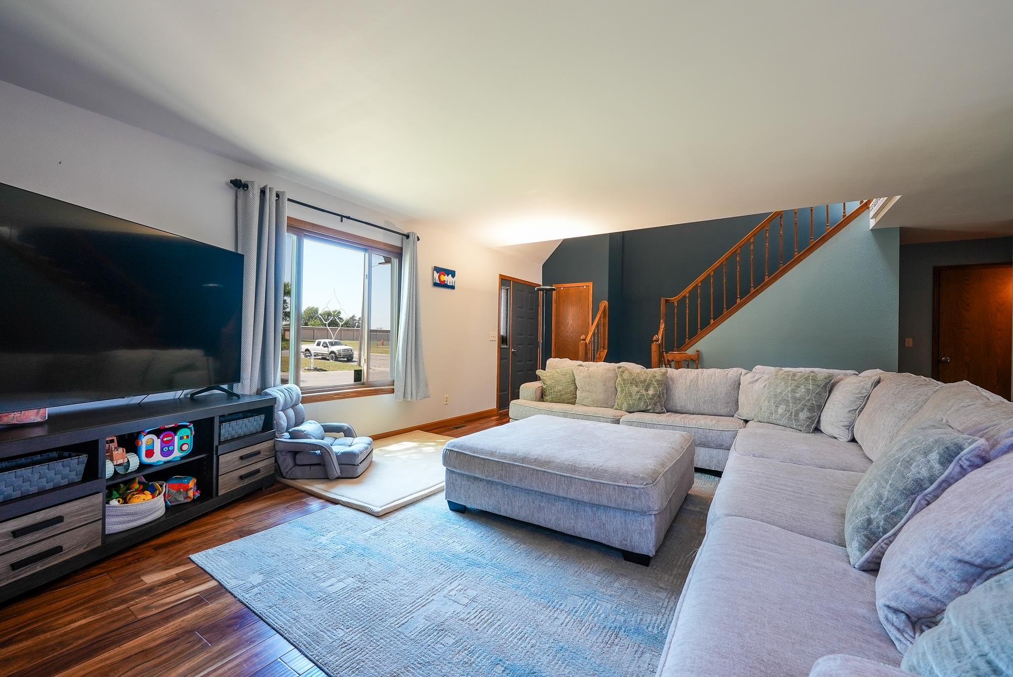 main property photo 4