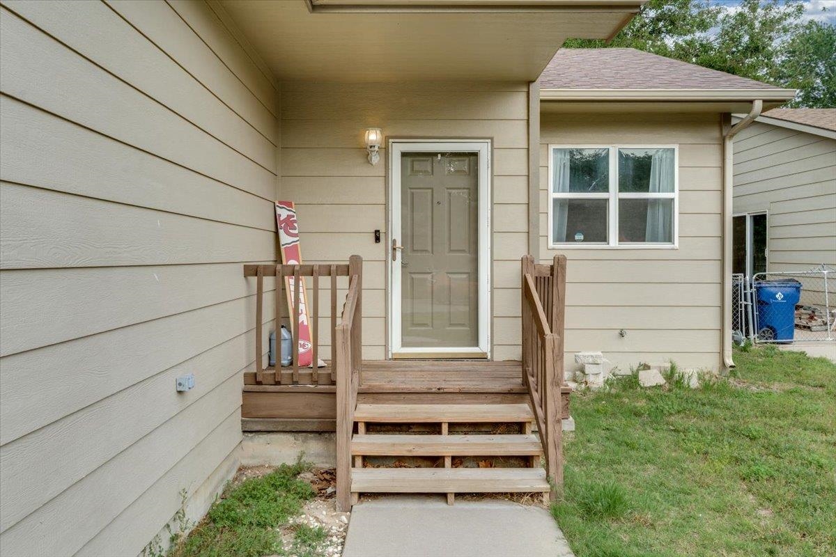 main property photo 3