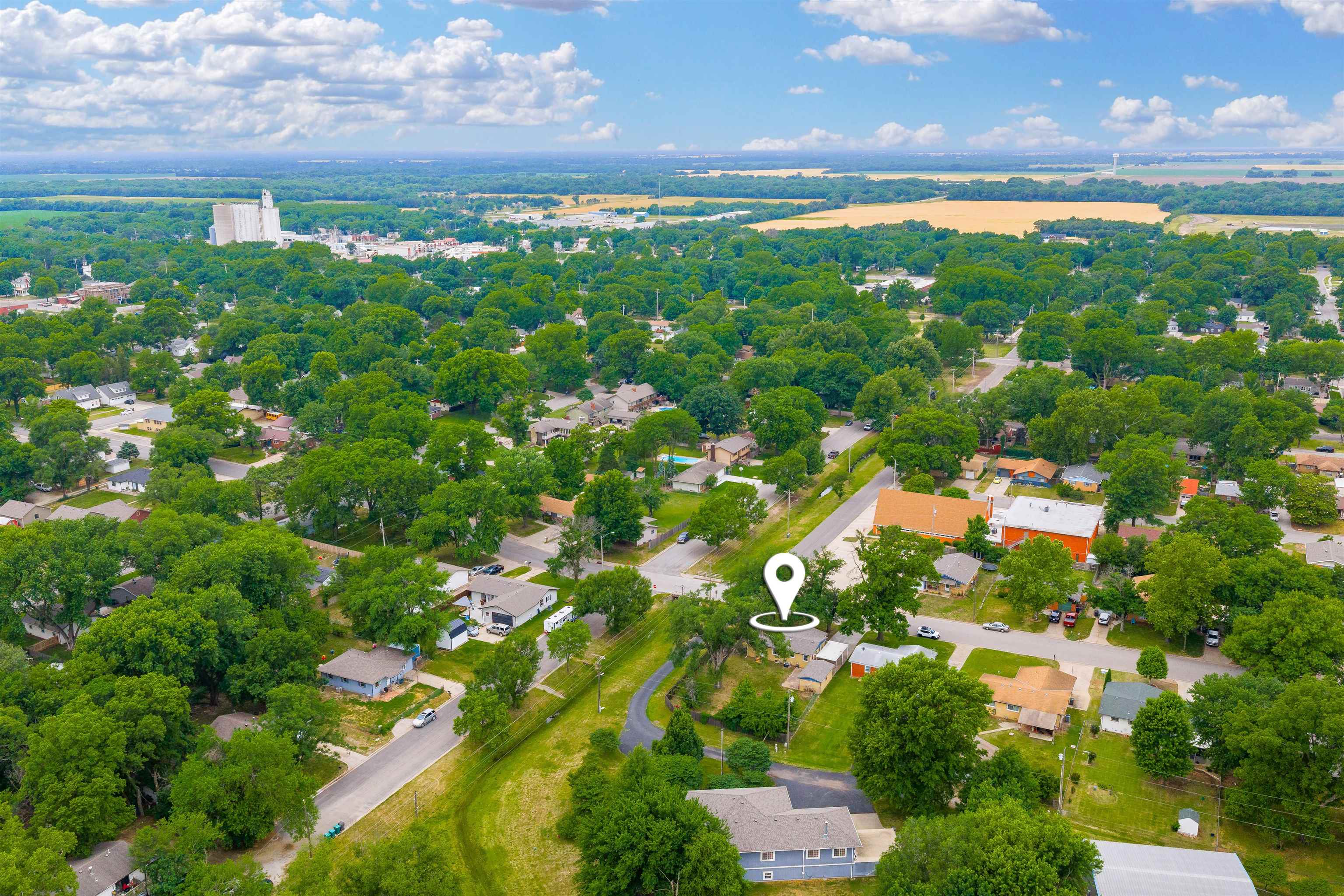 main property photo 33