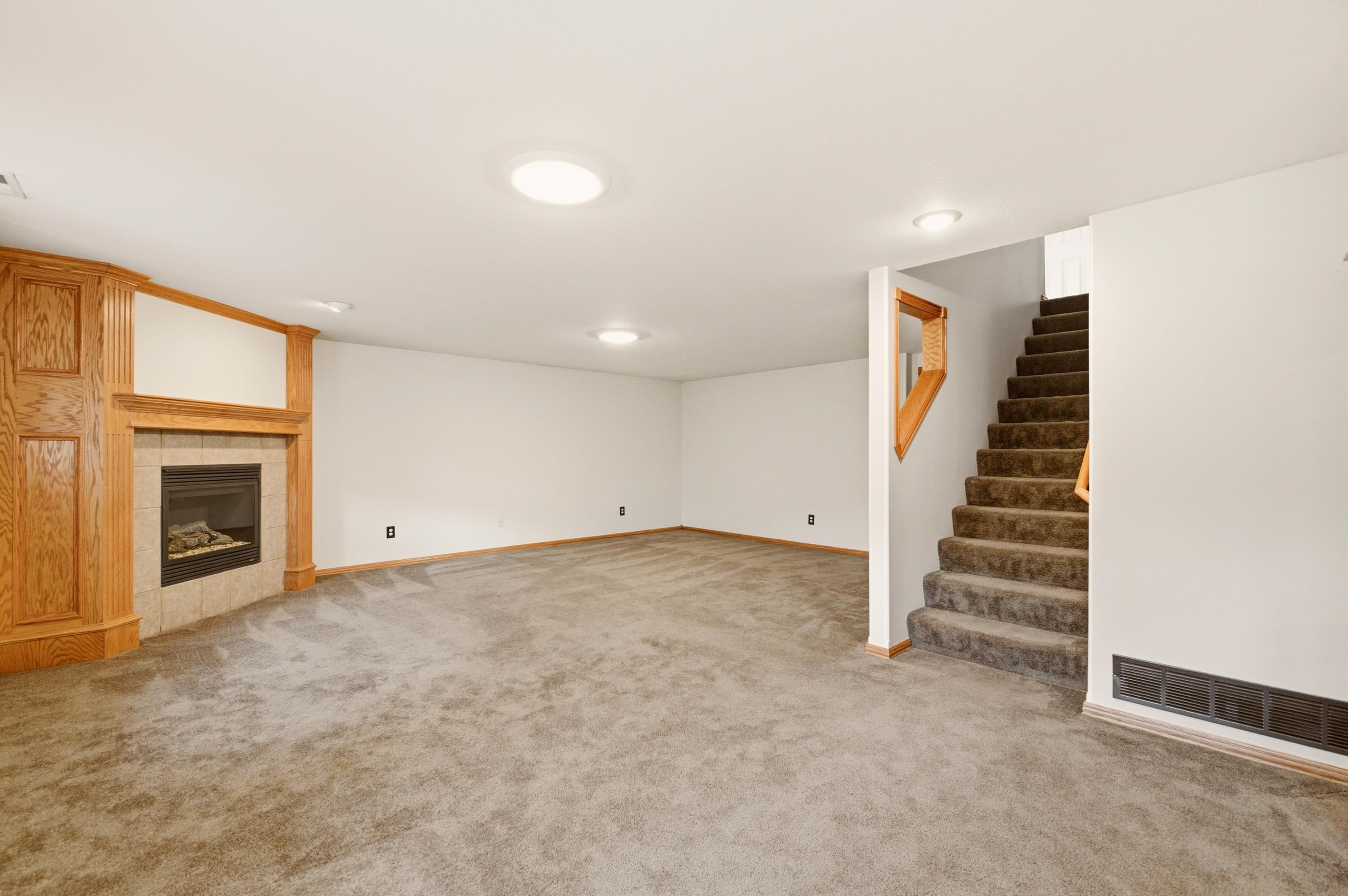 property viewer photo 20