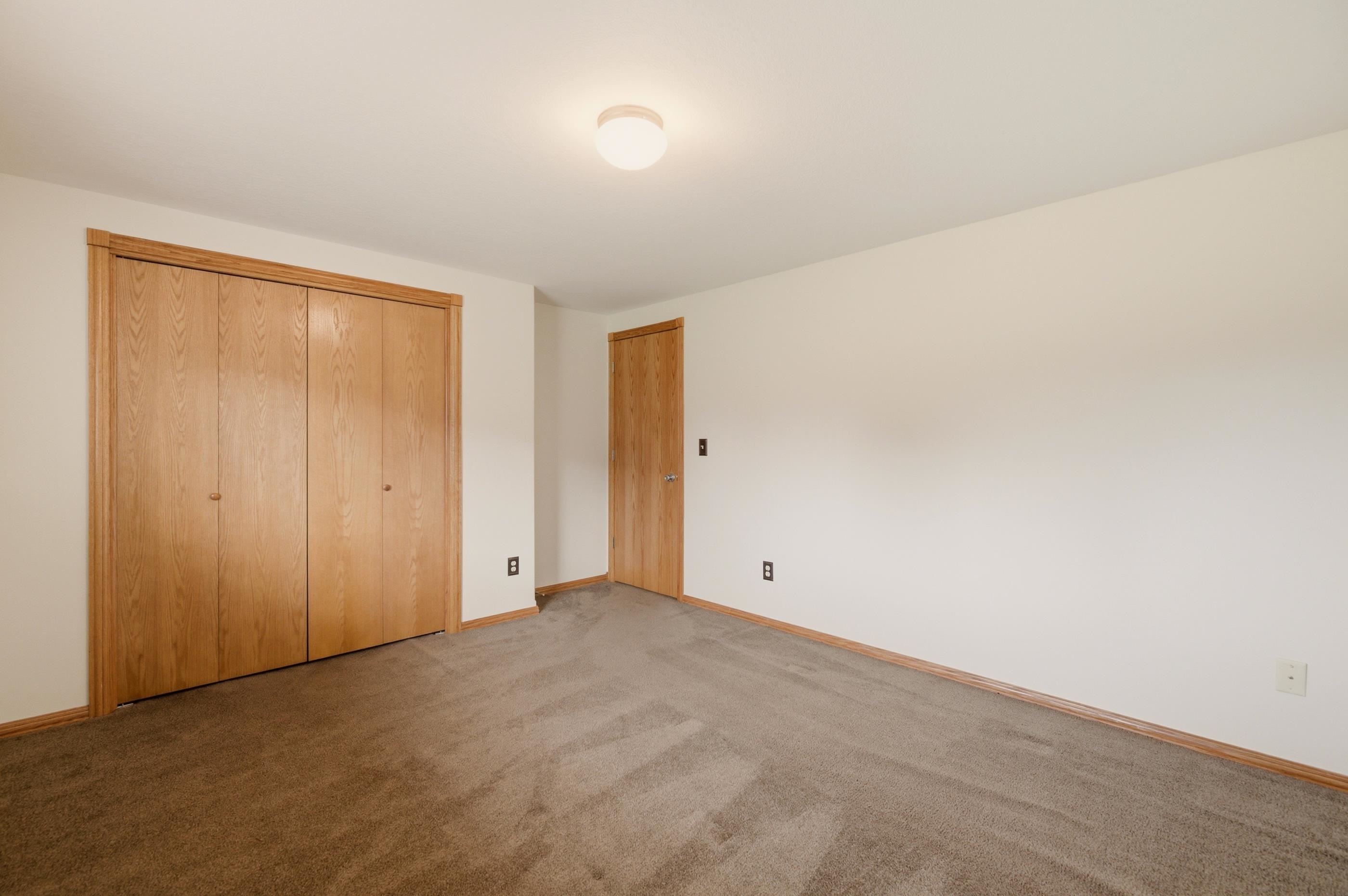 property viewer photo 25