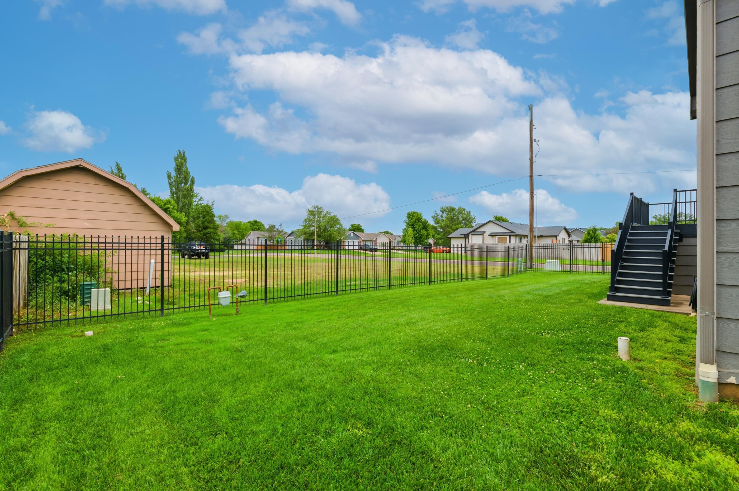 property viewer photo 32