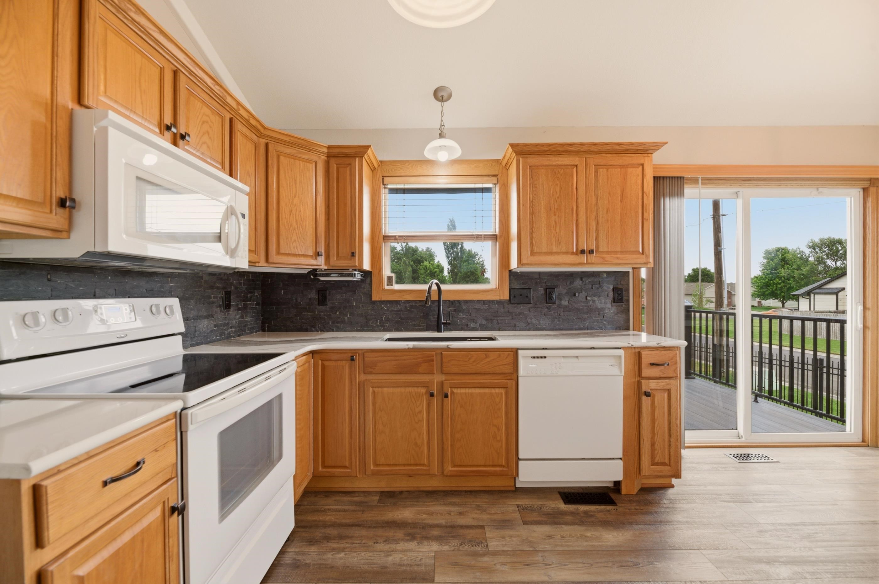 property viewer photo 4