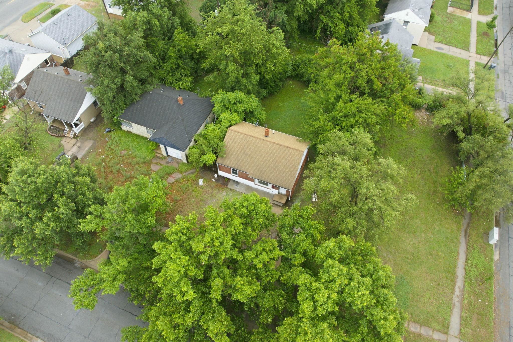 main property photo 20