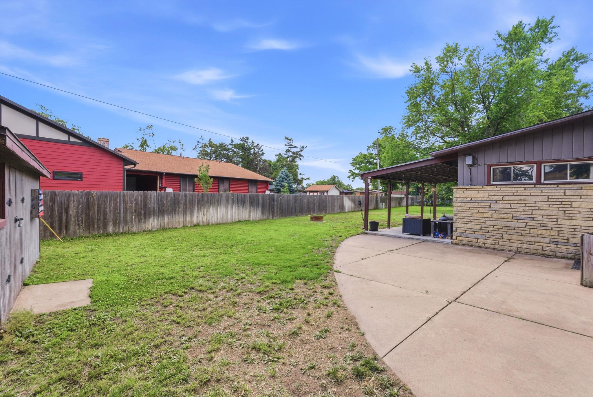 main property photo 32