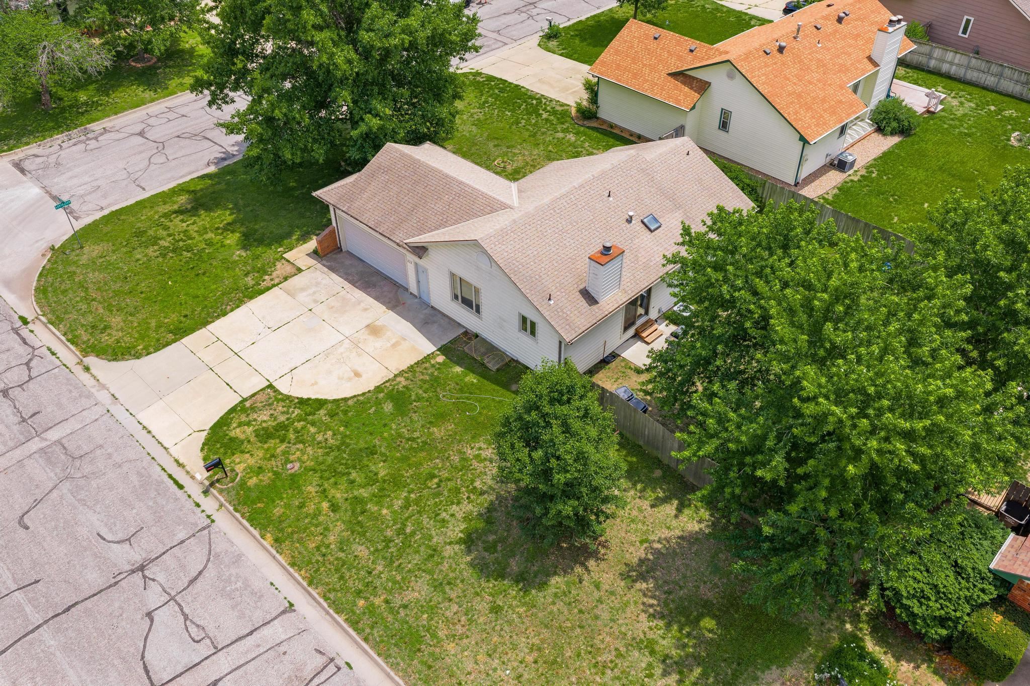 main property photo 33
