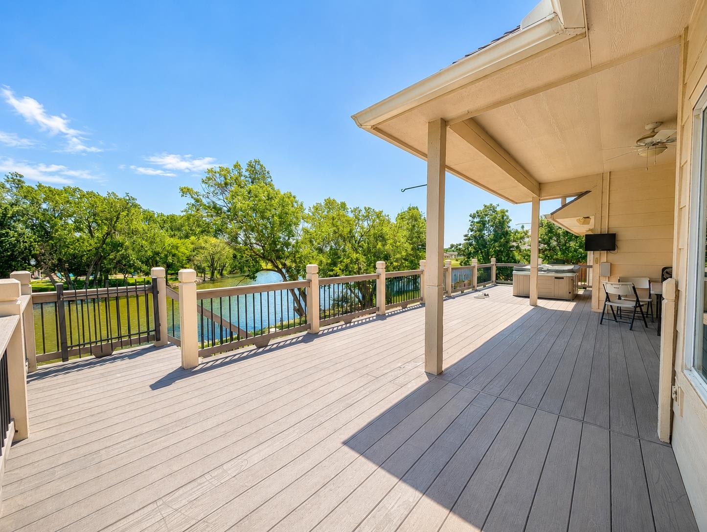 main property photo 19